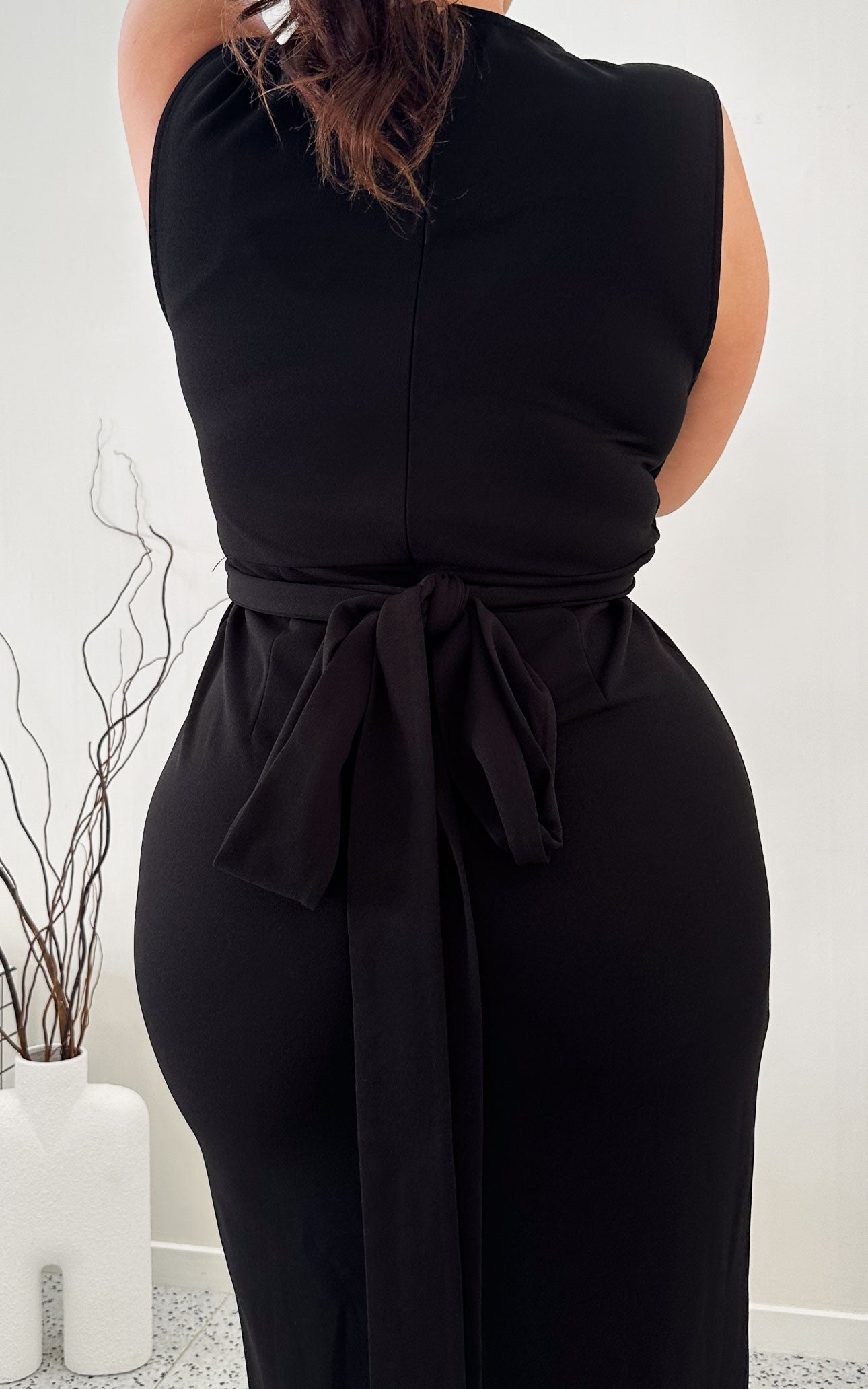 Fergus Sleeveless Midi Dress - Black