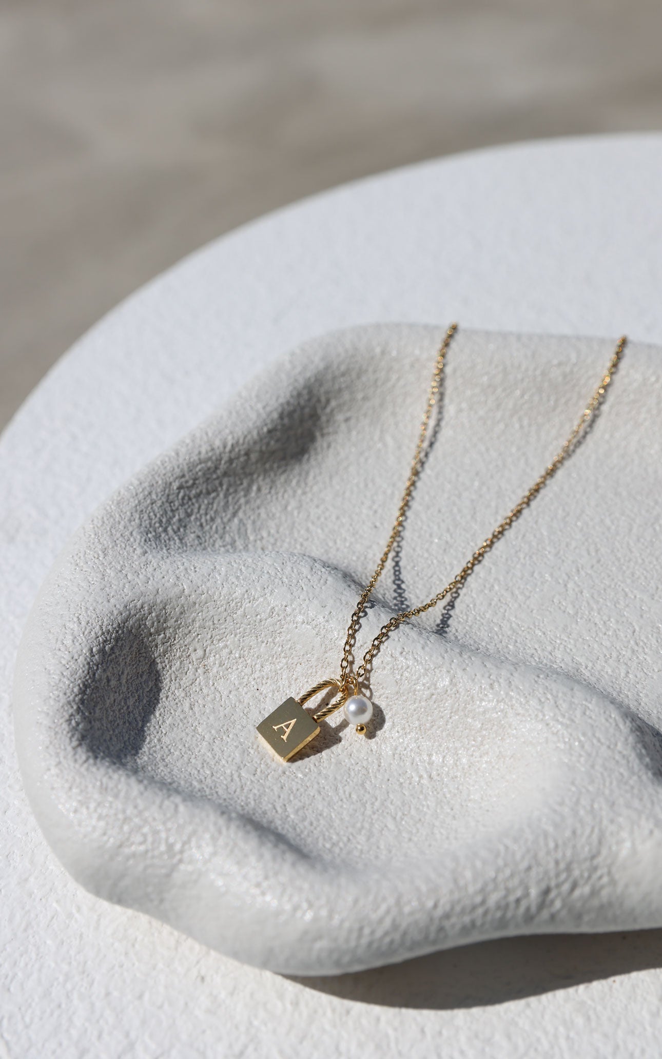 Lulu Letter Lock and Pearl Necklace - Gold