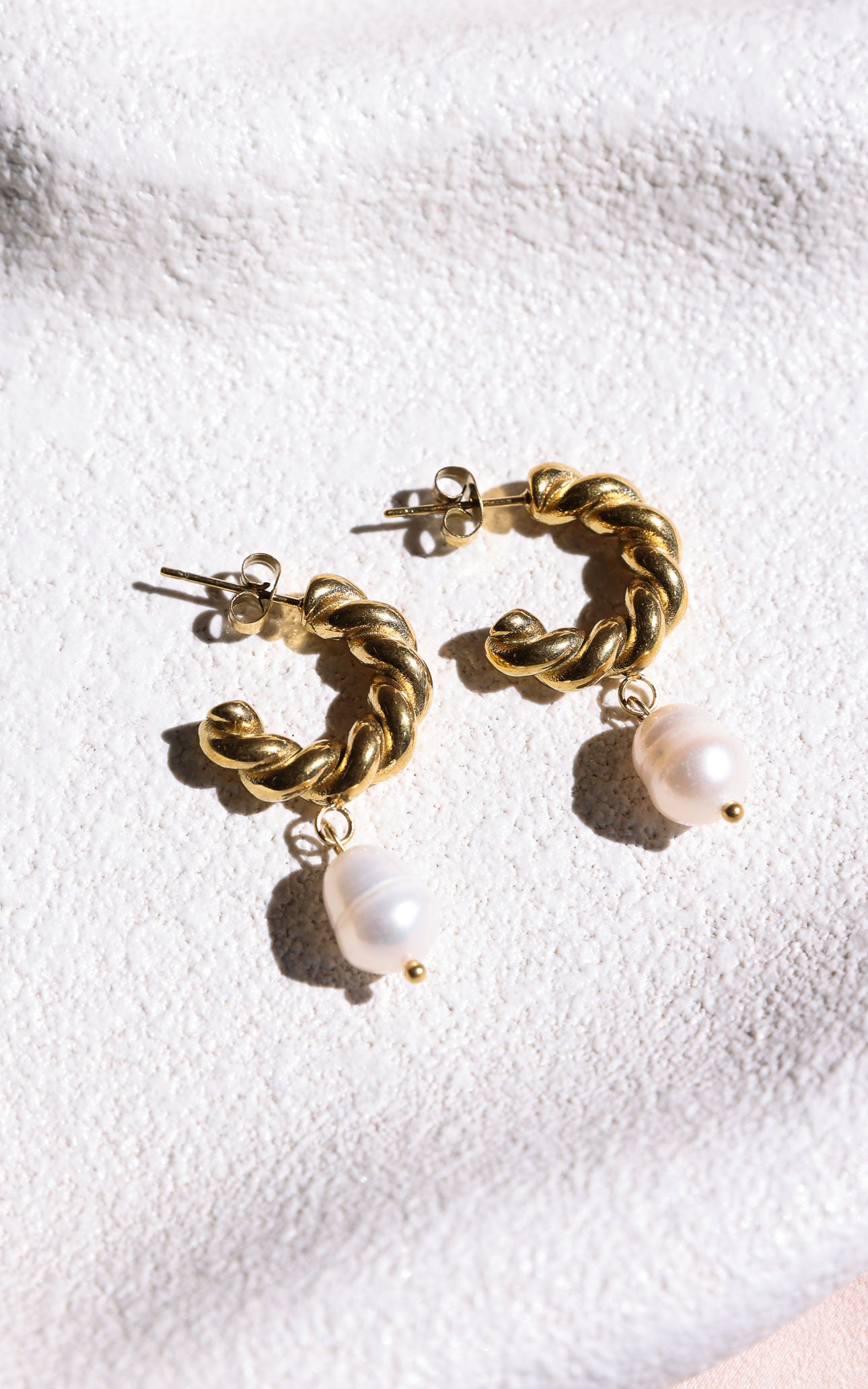 Hadley Hoop Earrings - Gold Pearl Charm Twist
