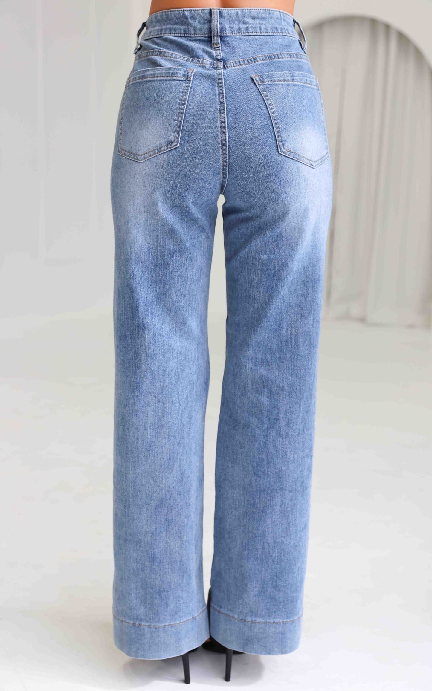 Zackery Wide Leg Jeans - Blue Wash