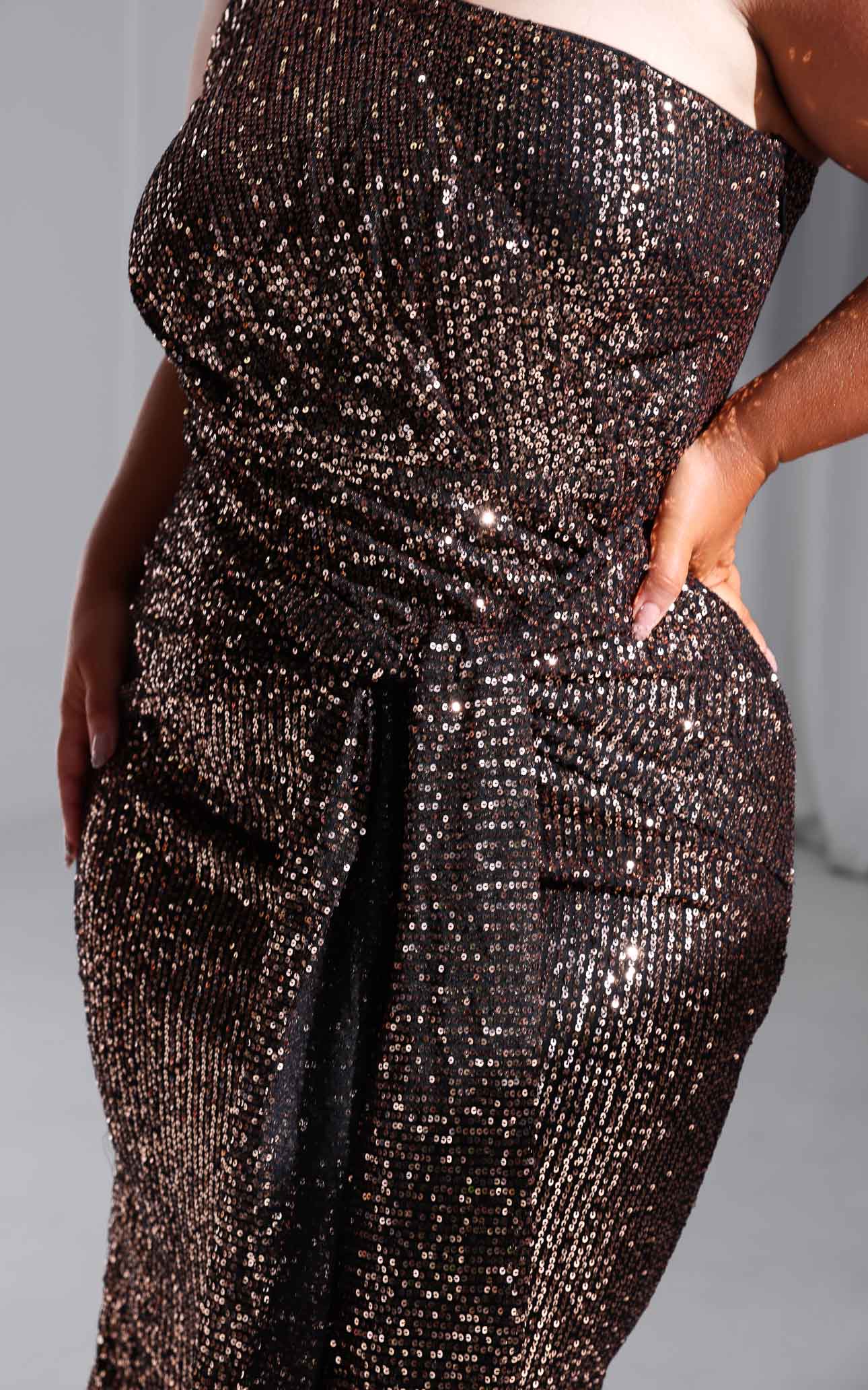 Alejandro Sequin Midi Dress - Bronze Black