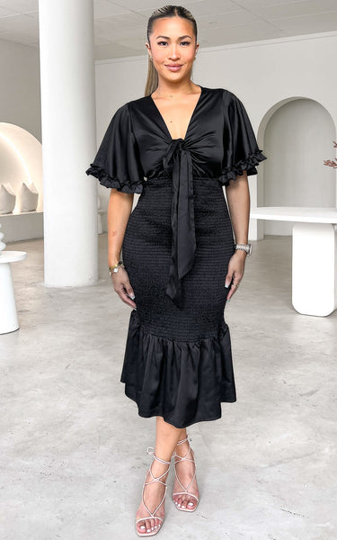 AMATA-TIE-UP-FRONT-SHORT-FLARE