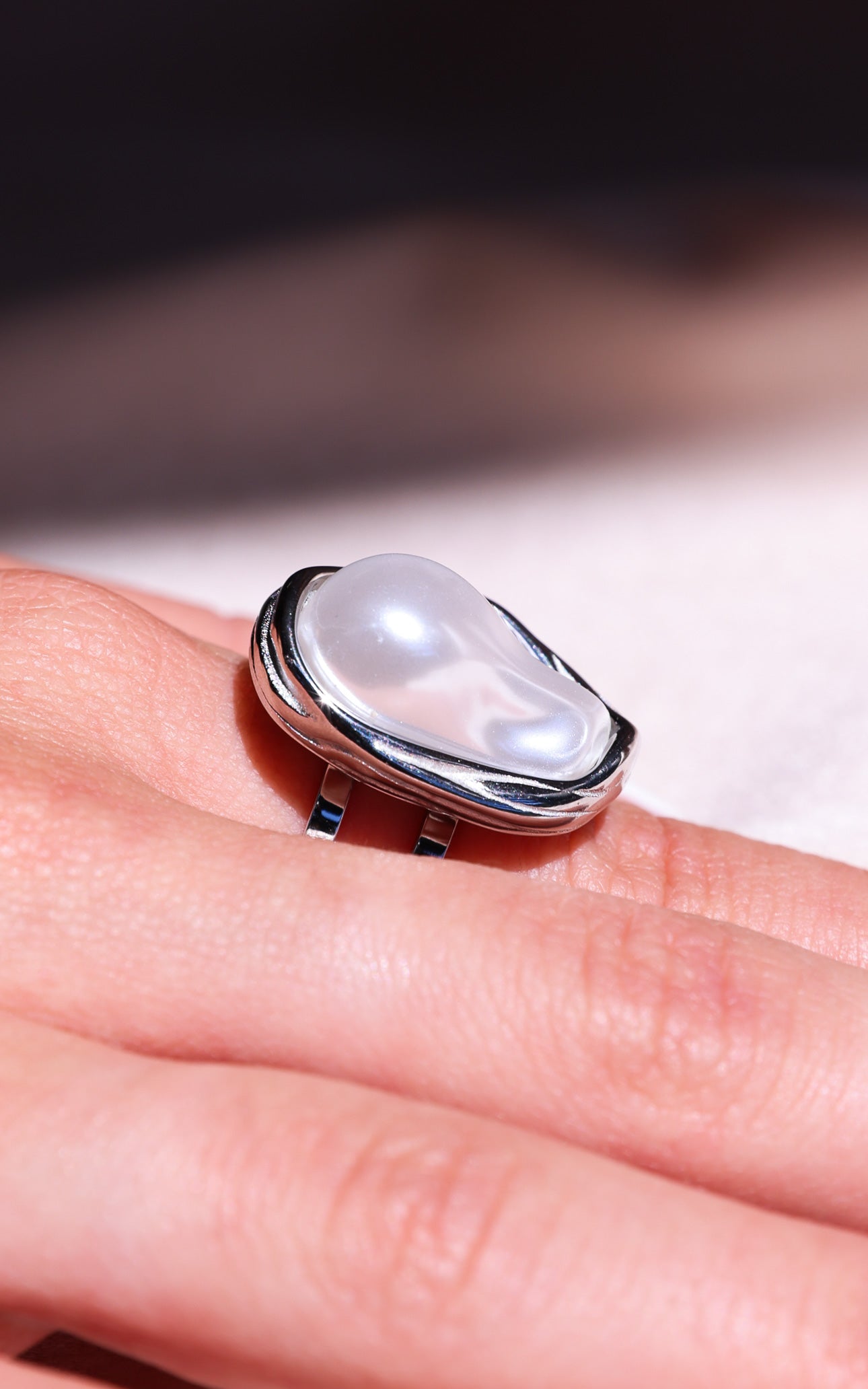 Annalisa Ring - Silver Abstract Pearl