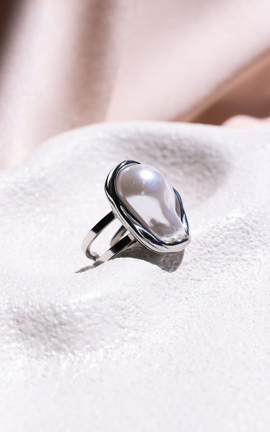 Annalisa Ring - Silver Abstract Pearl