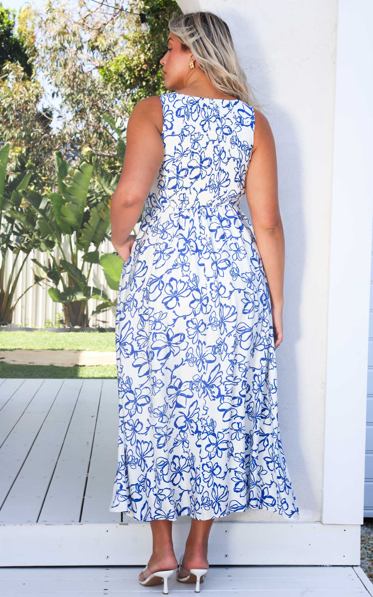 Aretha Sleeveless Maxi Dress - White Blue Floral