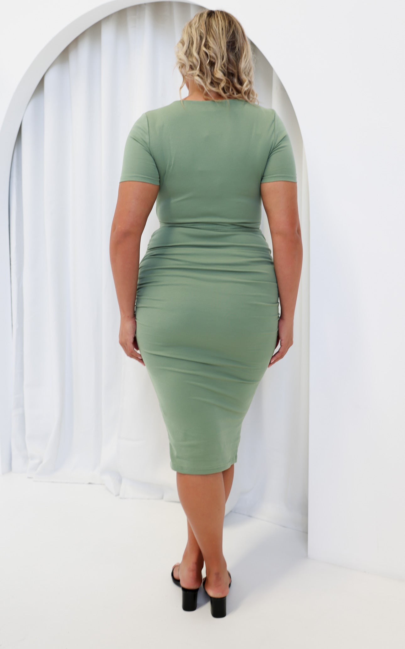 Aston Short Sleeve Midi Dress - Mid Sage