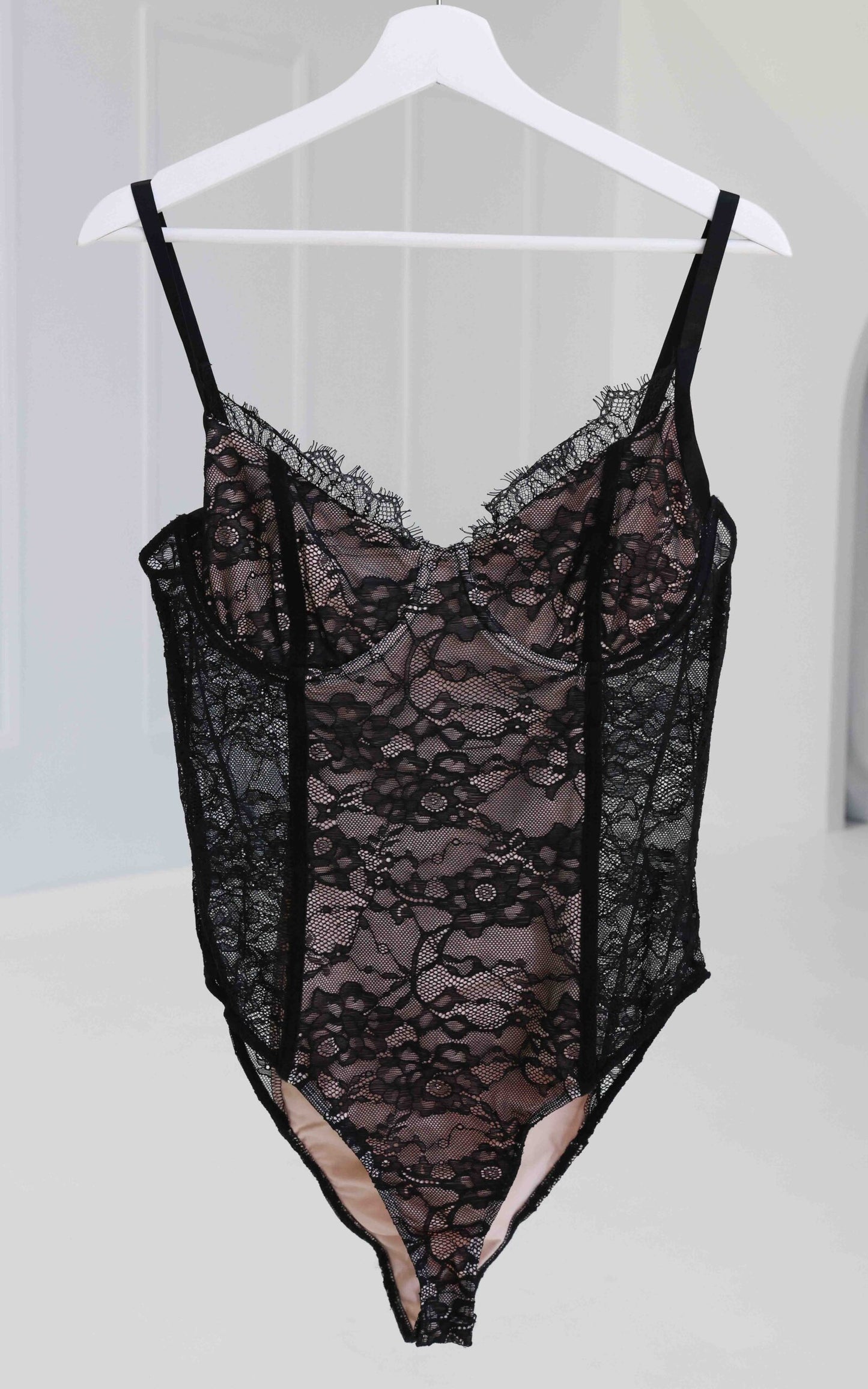 (Preorder) Billie Lace Bodysuit - Black Nude