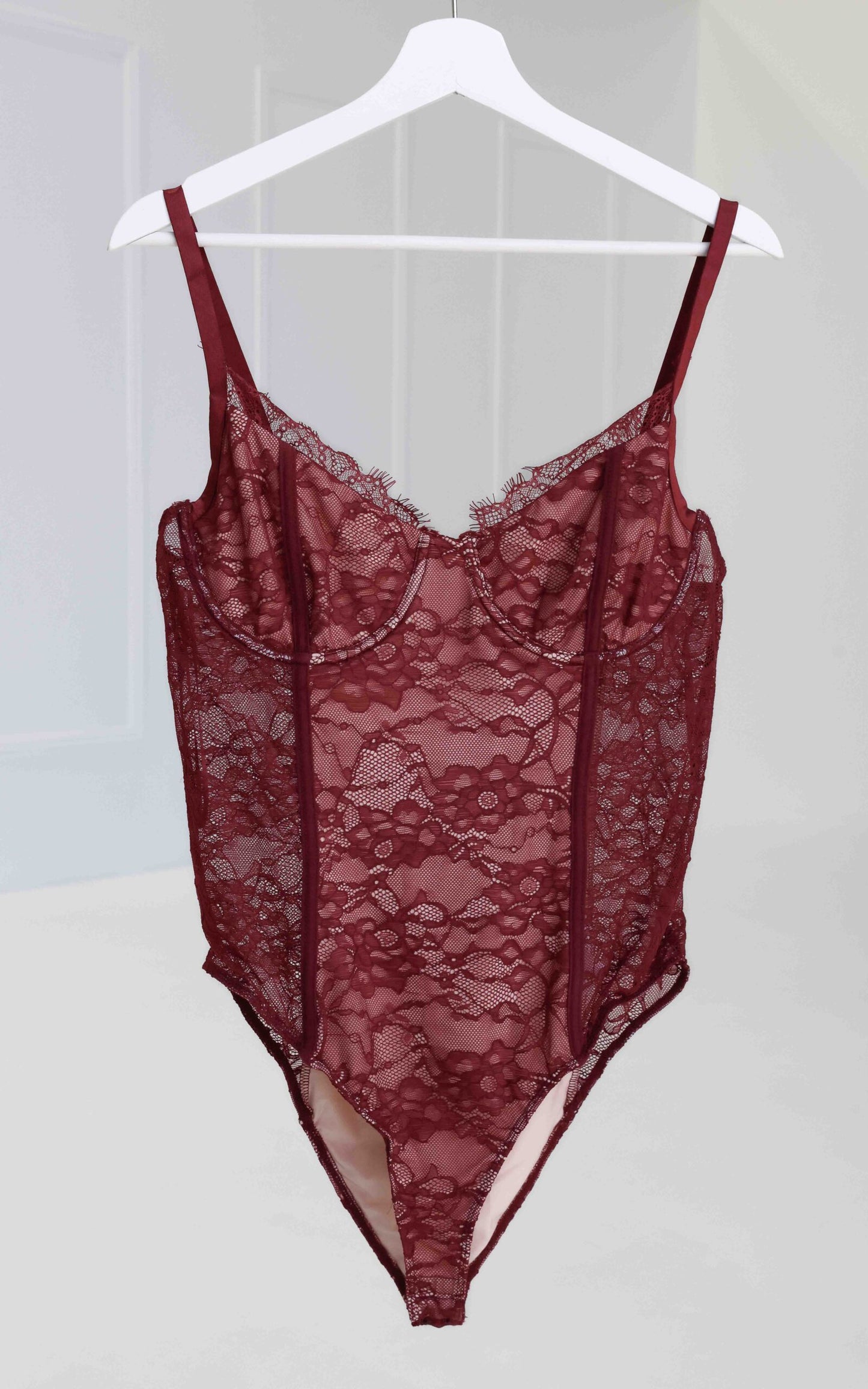 (Preorder) Billie Lace Bodysuit - Wine Nude