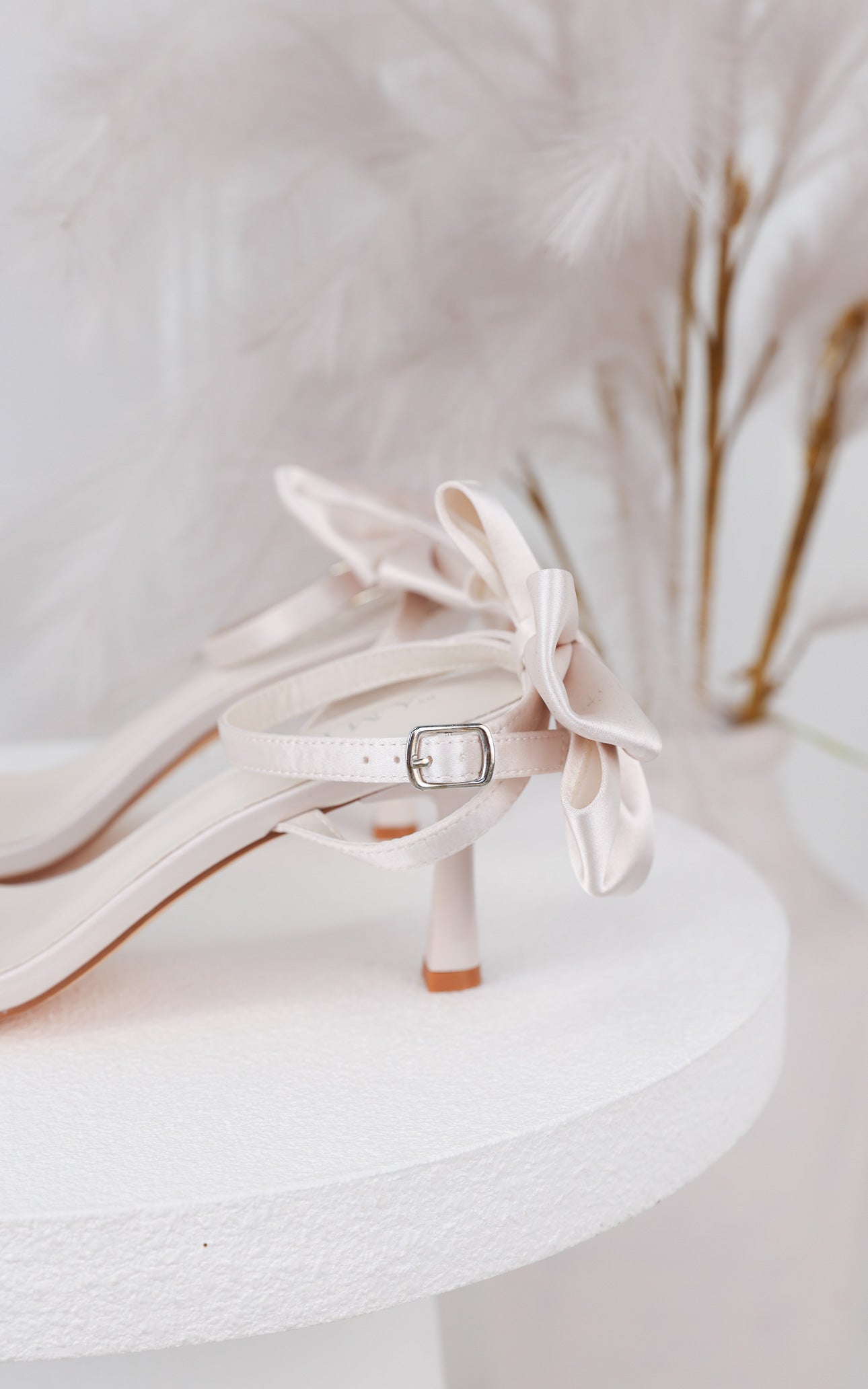 Boey Heels - Bone Bow