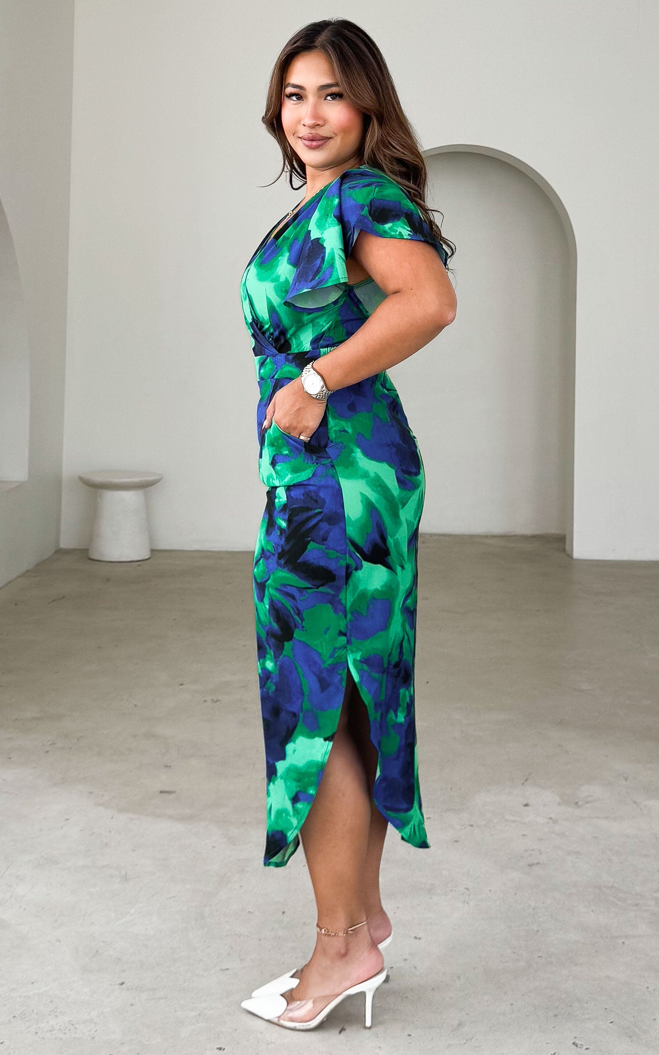 BRANDY V NECK SHORT FLUTTER SLEEVE DIPPED HEM MIDI DRESS - GREEN BLUE ...