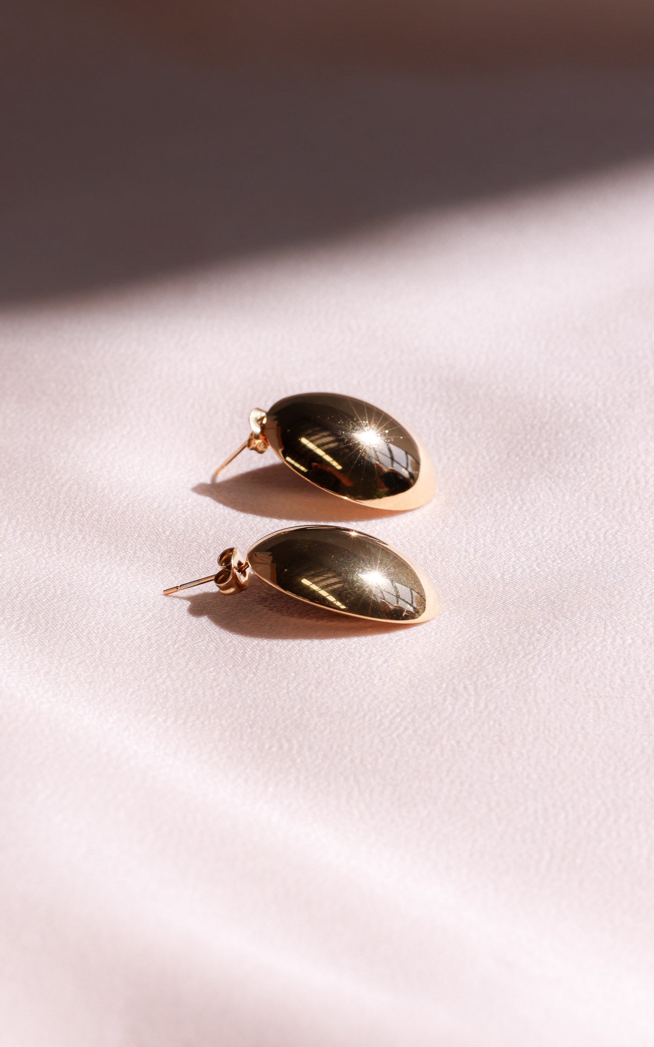 Brinda Stud Earrings - Gold Oval Dome
