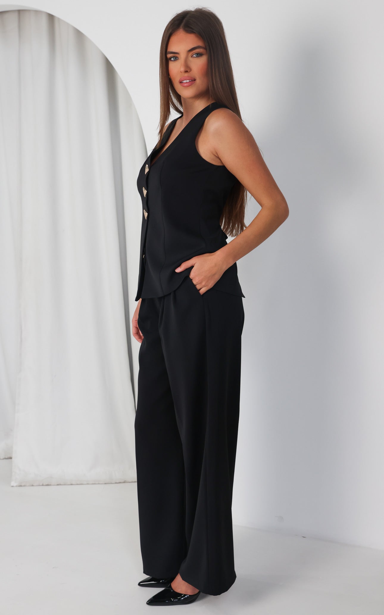 Carson Vest Top - Black