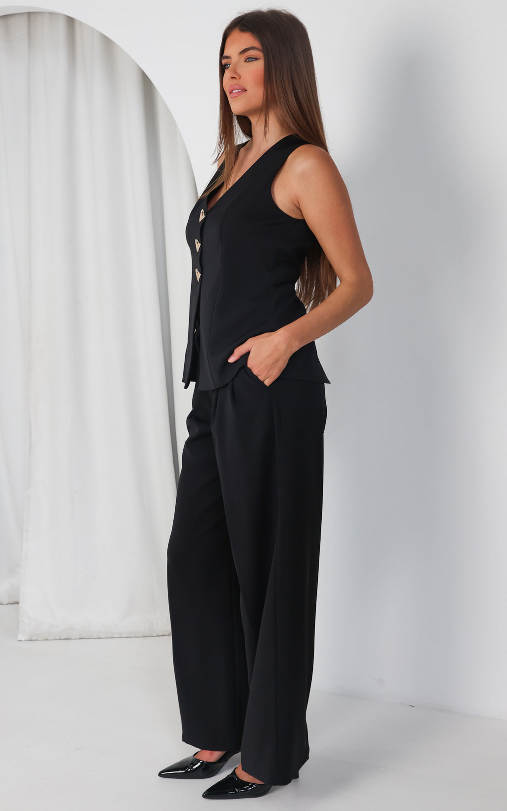 Carson Vest Top - Black