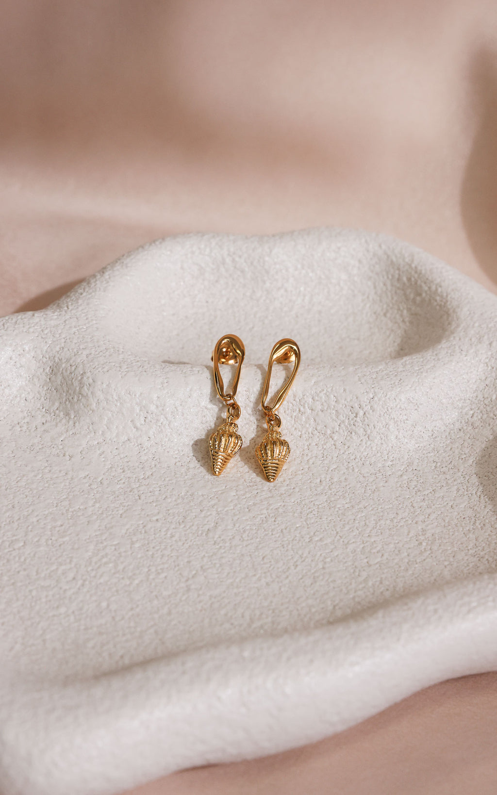 Ceto Drop Stud Earrings - Gold Seashell