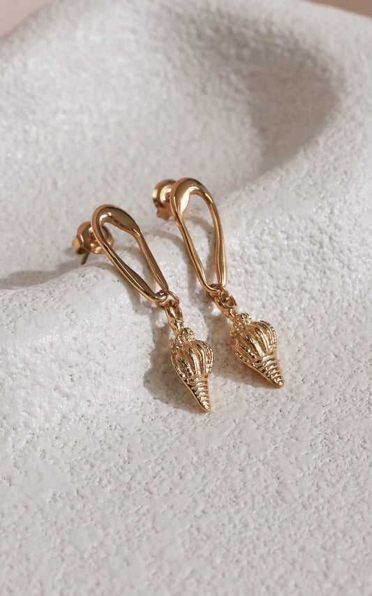 Ceto Drop Stud Earrings - Gold Seashell