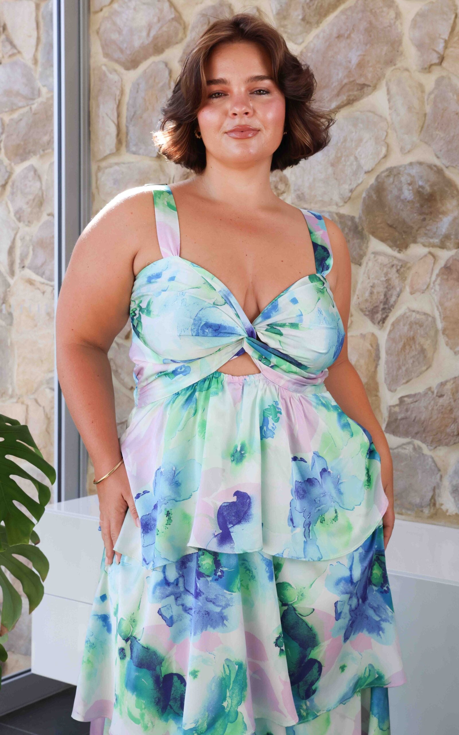 CHERIKA SWEETHEART TWIST CUT OUT THICK STRAPS TIERED MAXI DRESS