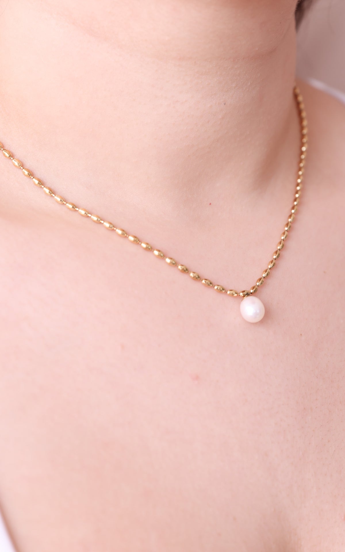 Dorian Necklace - Gold Pearl Charm