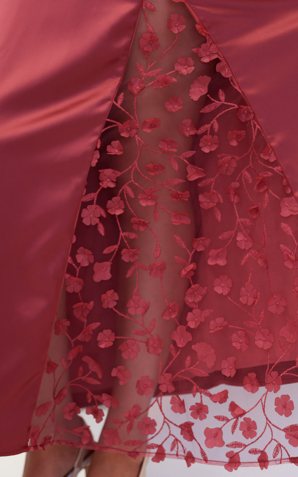 Elinda Maxi Dress - Scarlet Rose