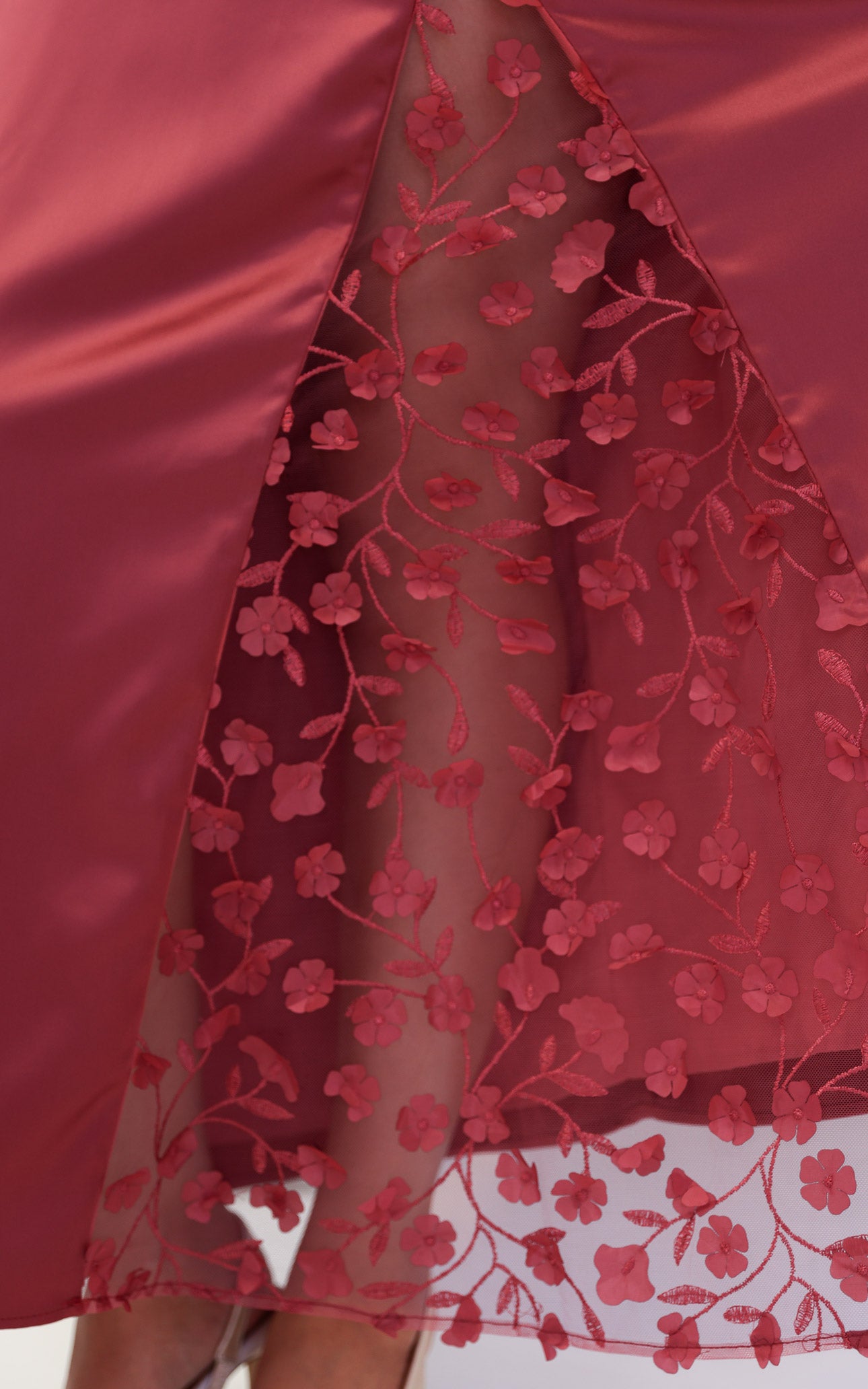 Elinda Maxi Dress - Scarlet Rose