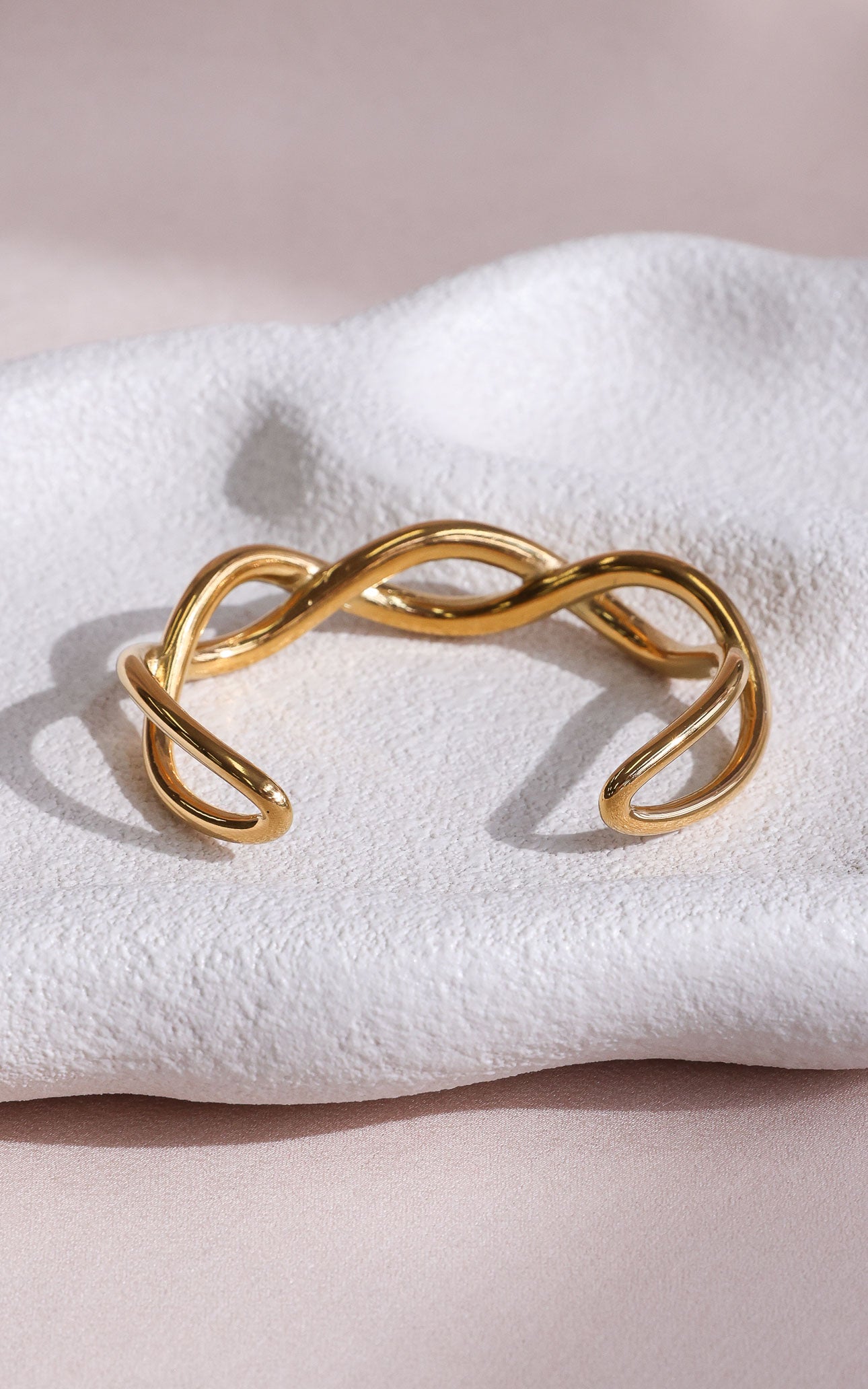 Ellerby Cuff Bangle - Gold Weave