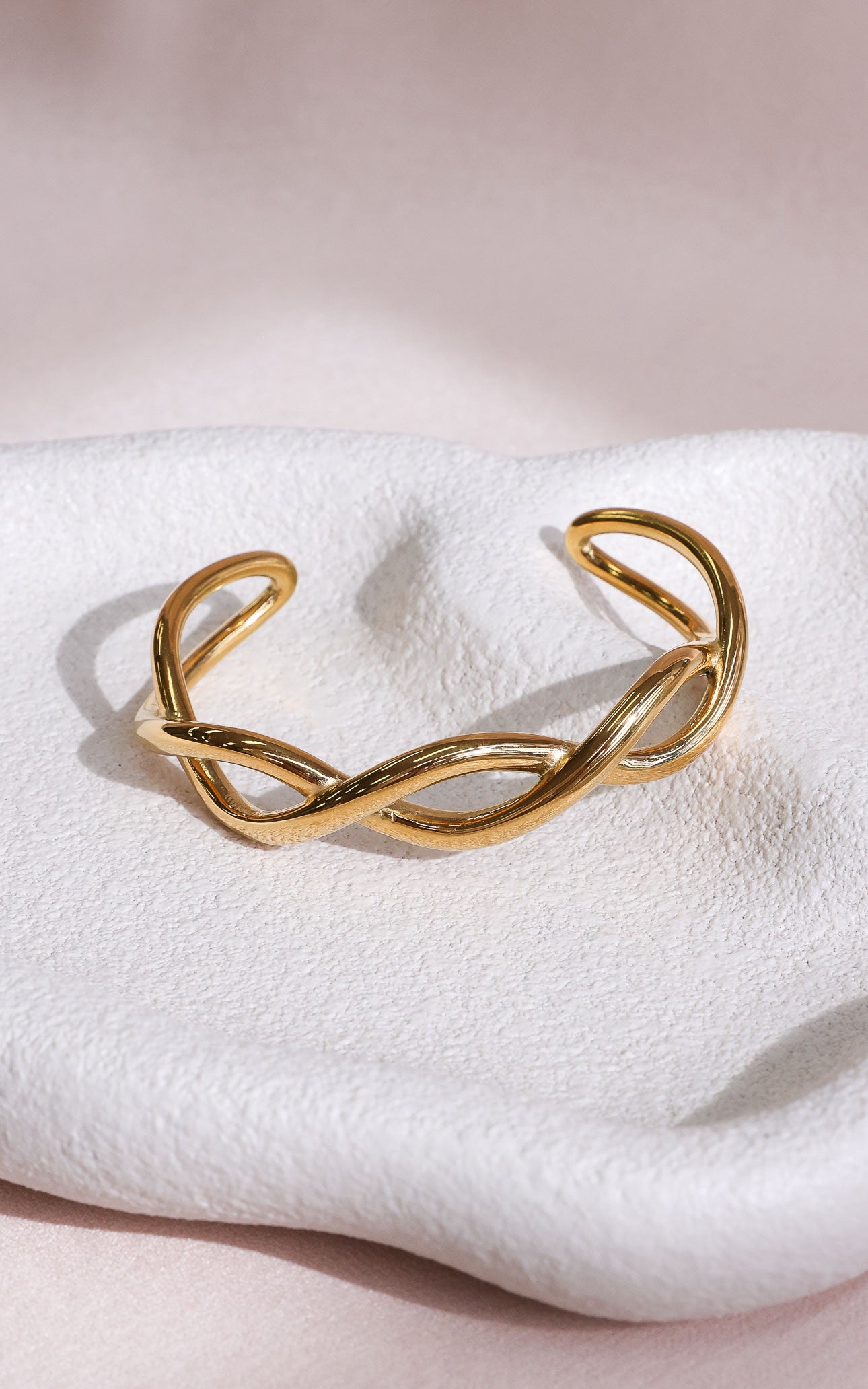 Ellerby Cuff Bangle - Gold Weave