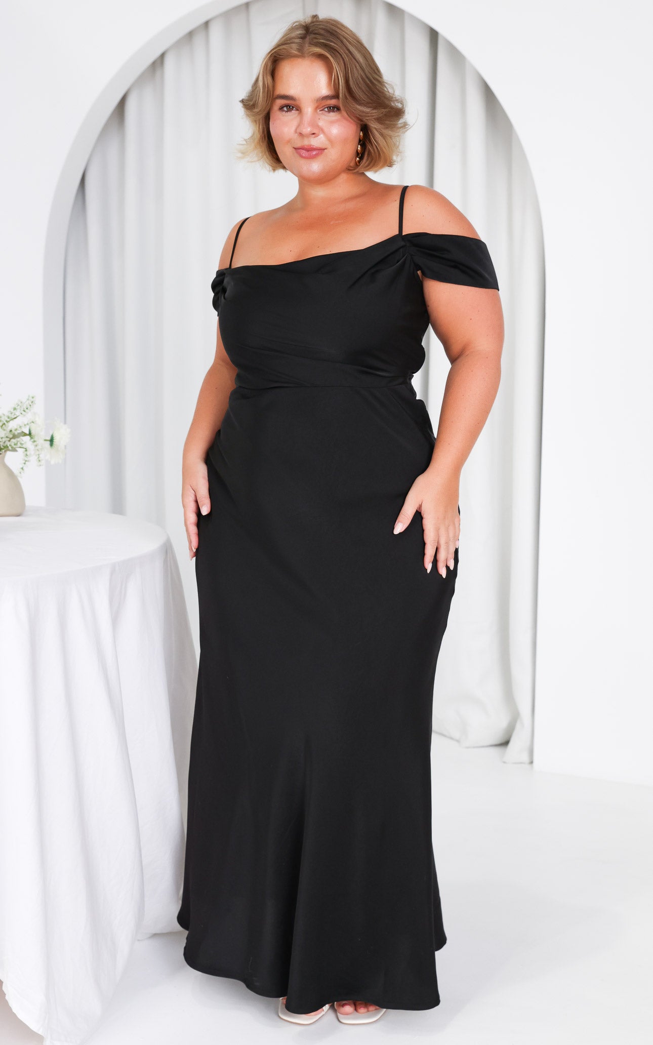 Evangelista Maxi Dress - Black
