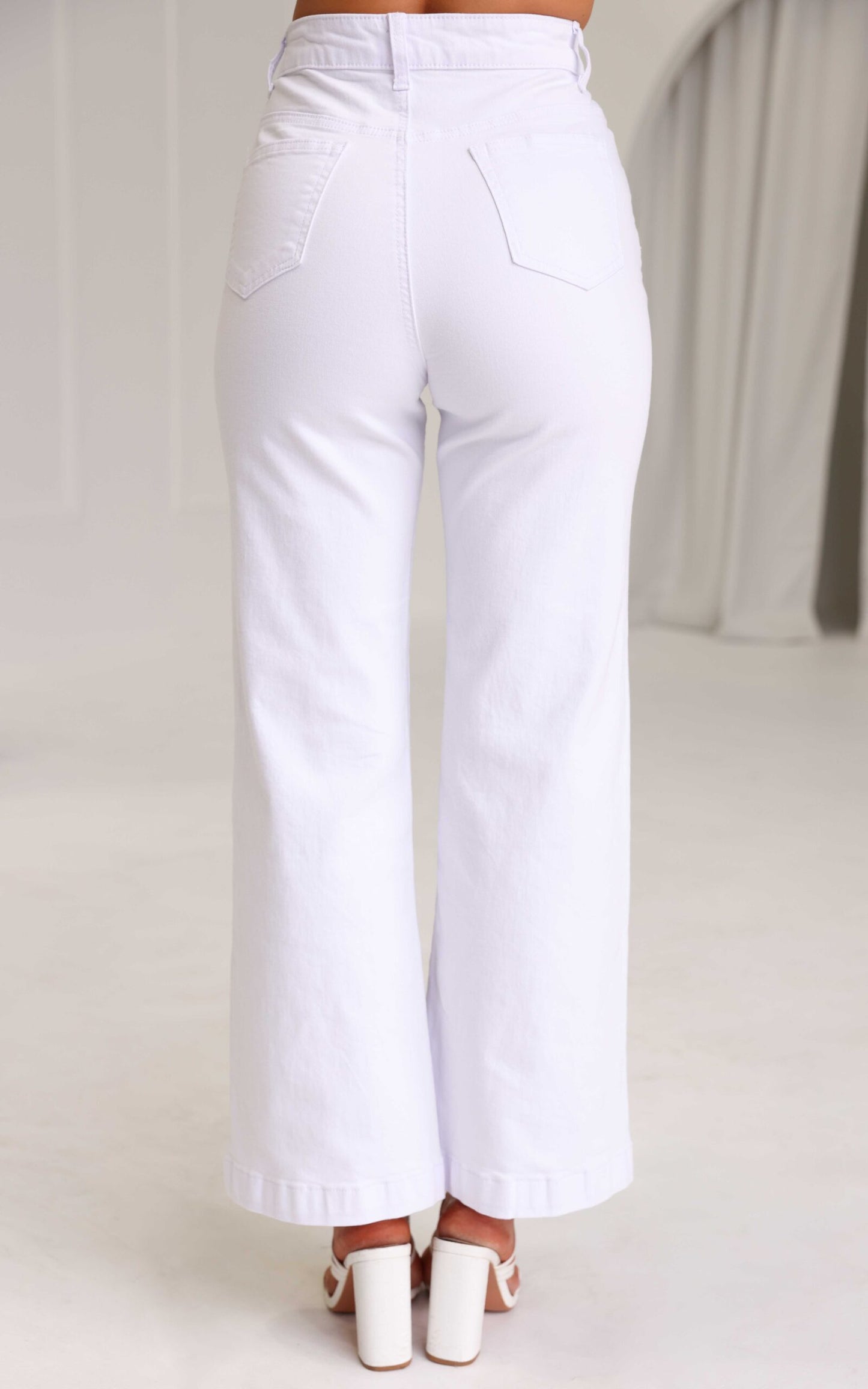 Fiolla Wide Leg Jeans - White