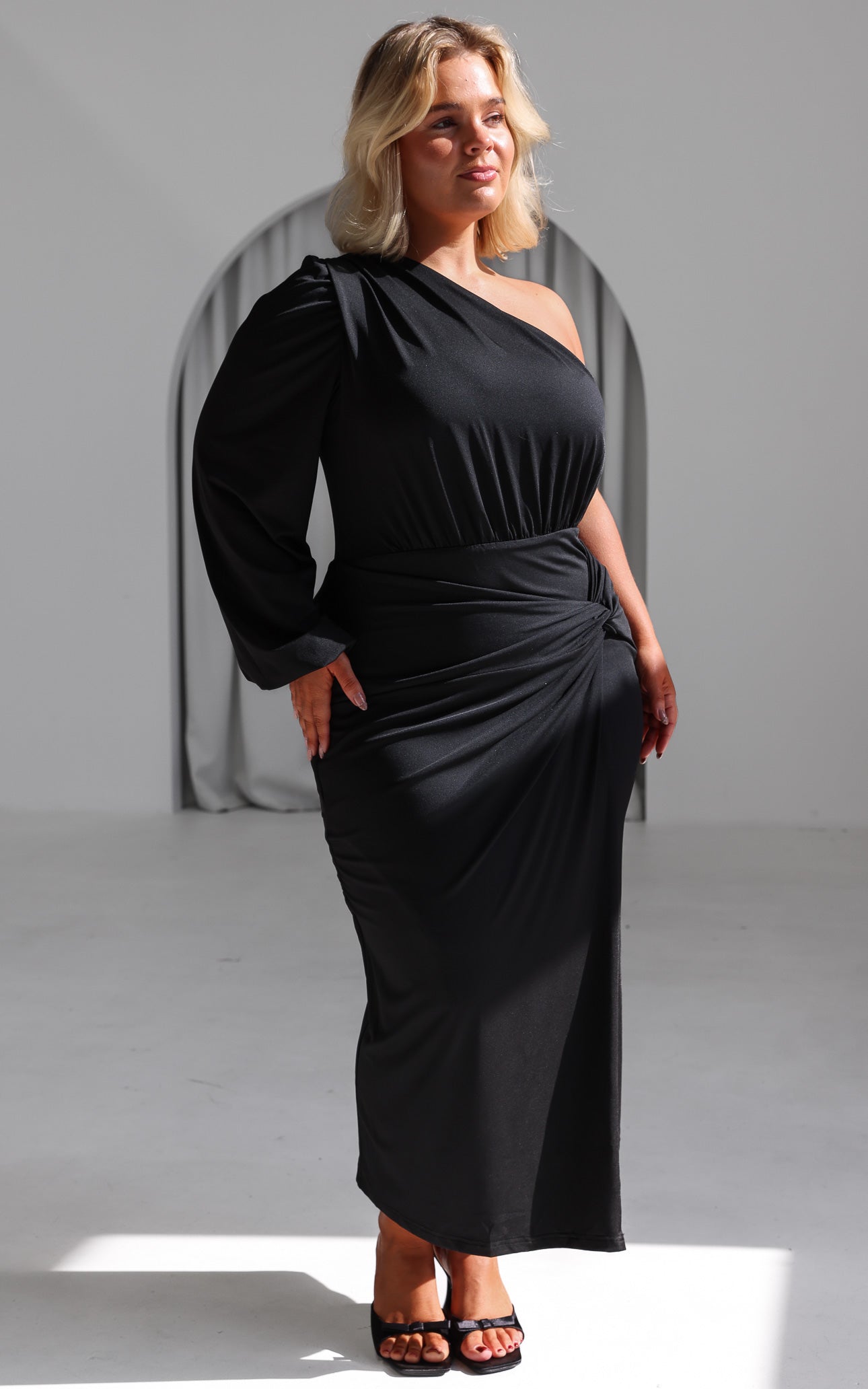 Frida Midi Dress - Black