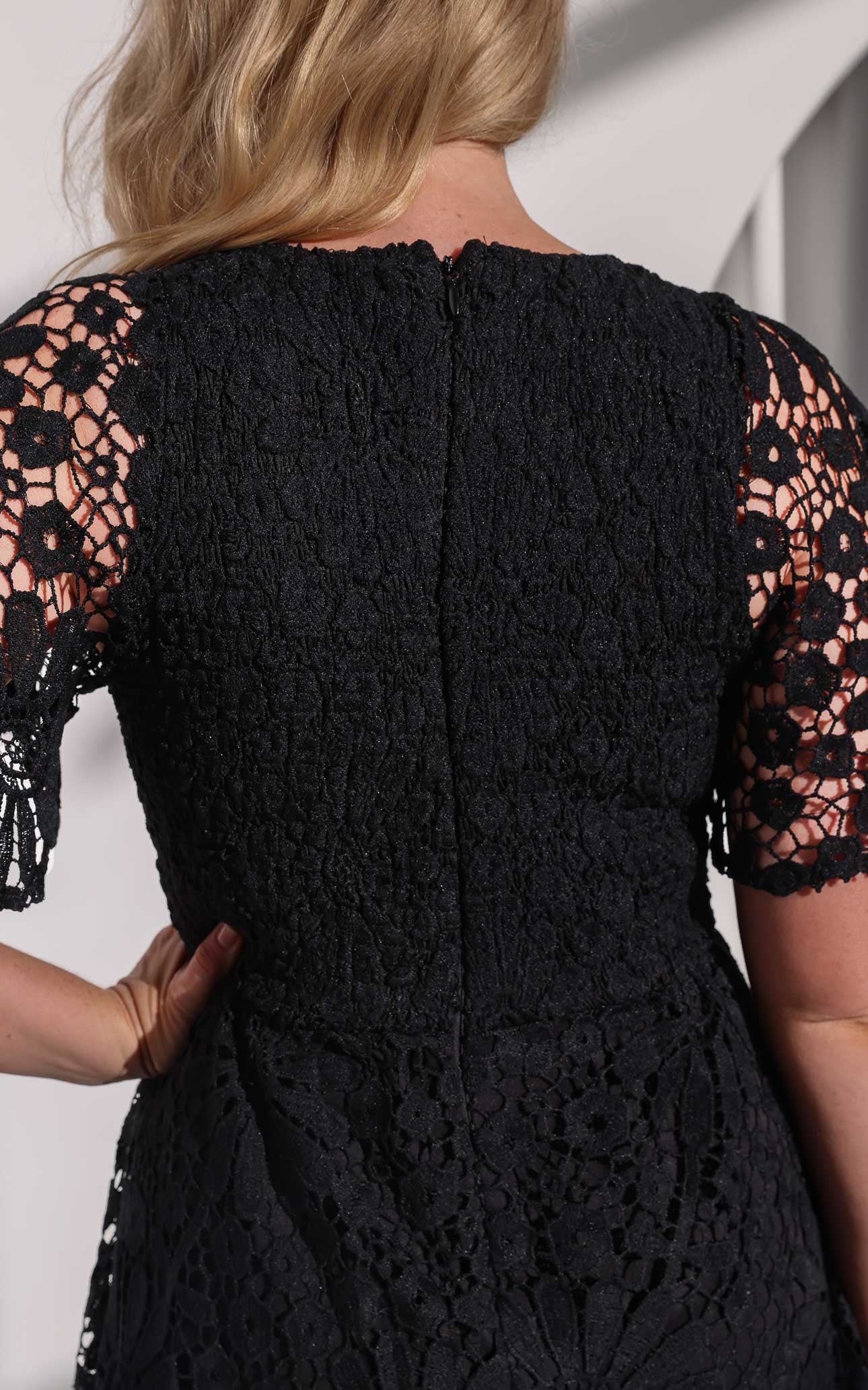 Haizlee Lace Maxi Dress - Black