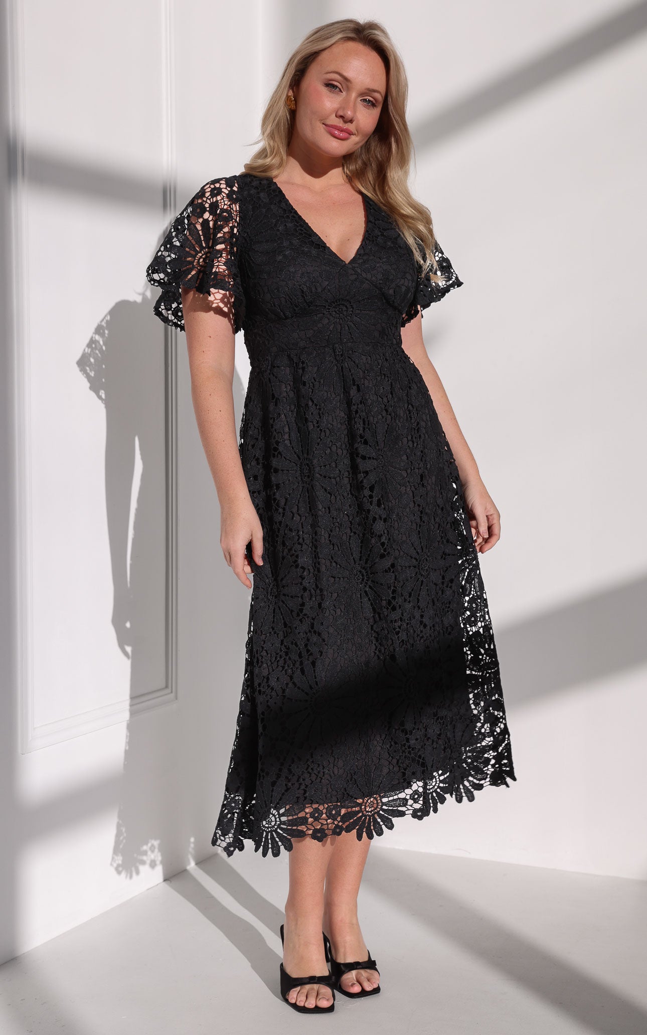 Haizlee Lace Maxi Dress - Black