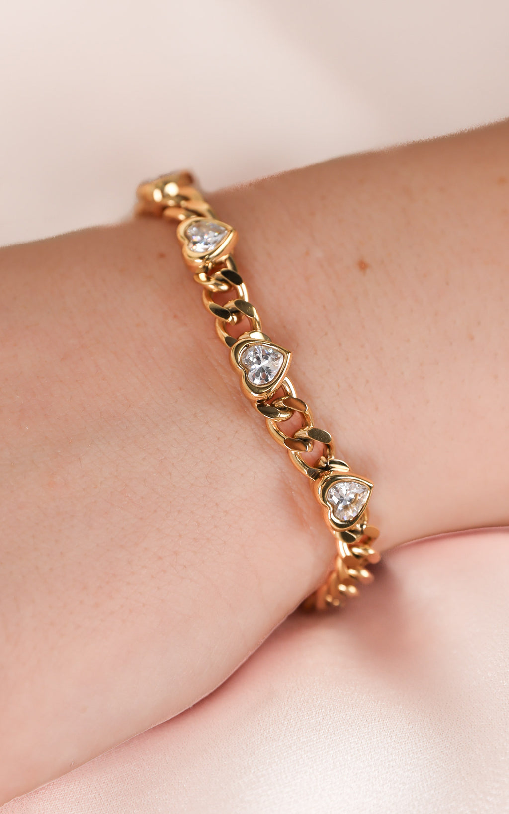 Heartful Bracelet - Gold Heart Diamante
