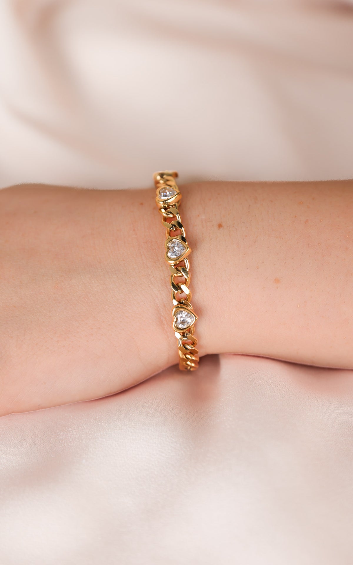 Heartful Bracelet - Gold Heart Diamante