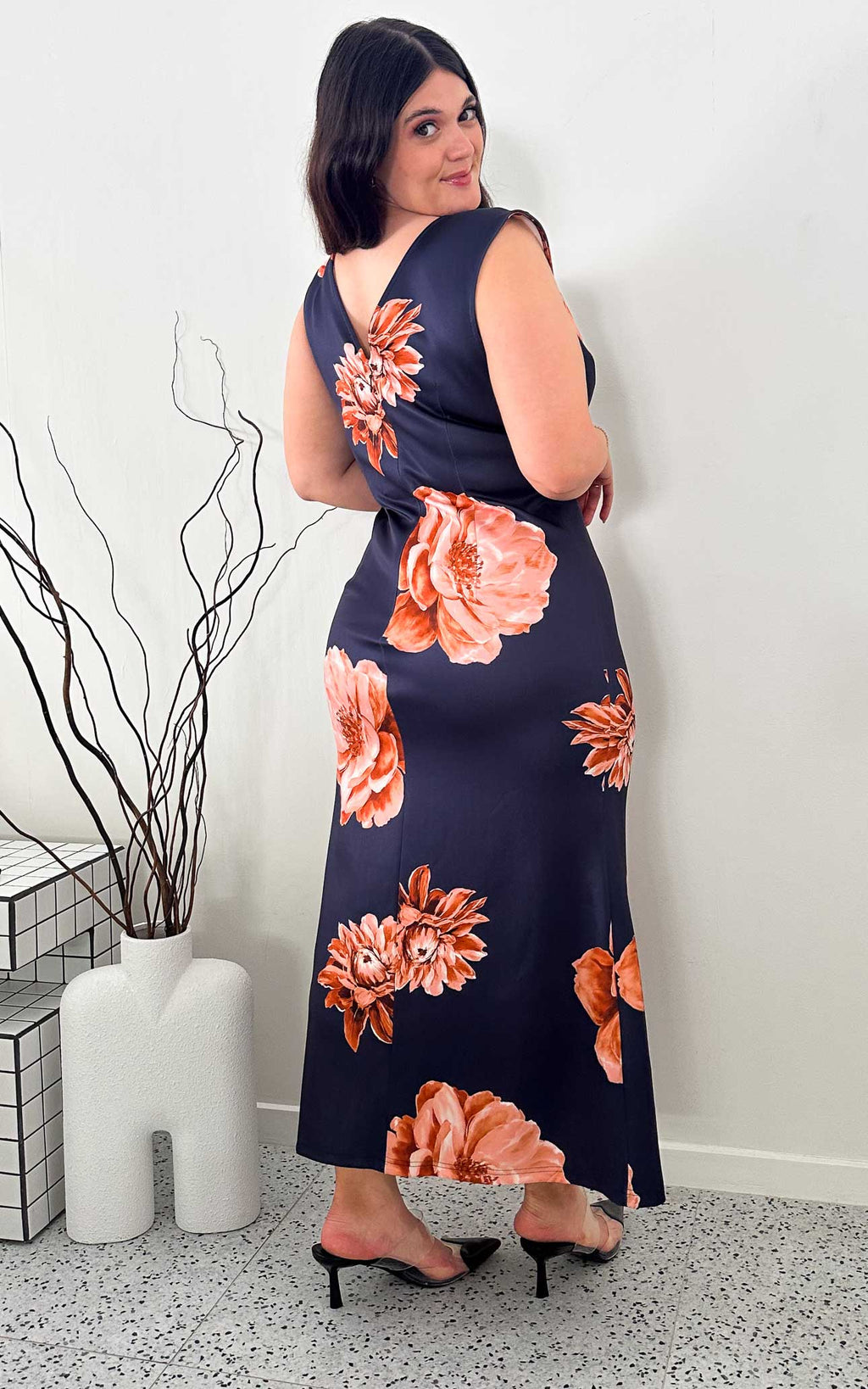 Hivita Maxi Dress - Navy Peach Floral