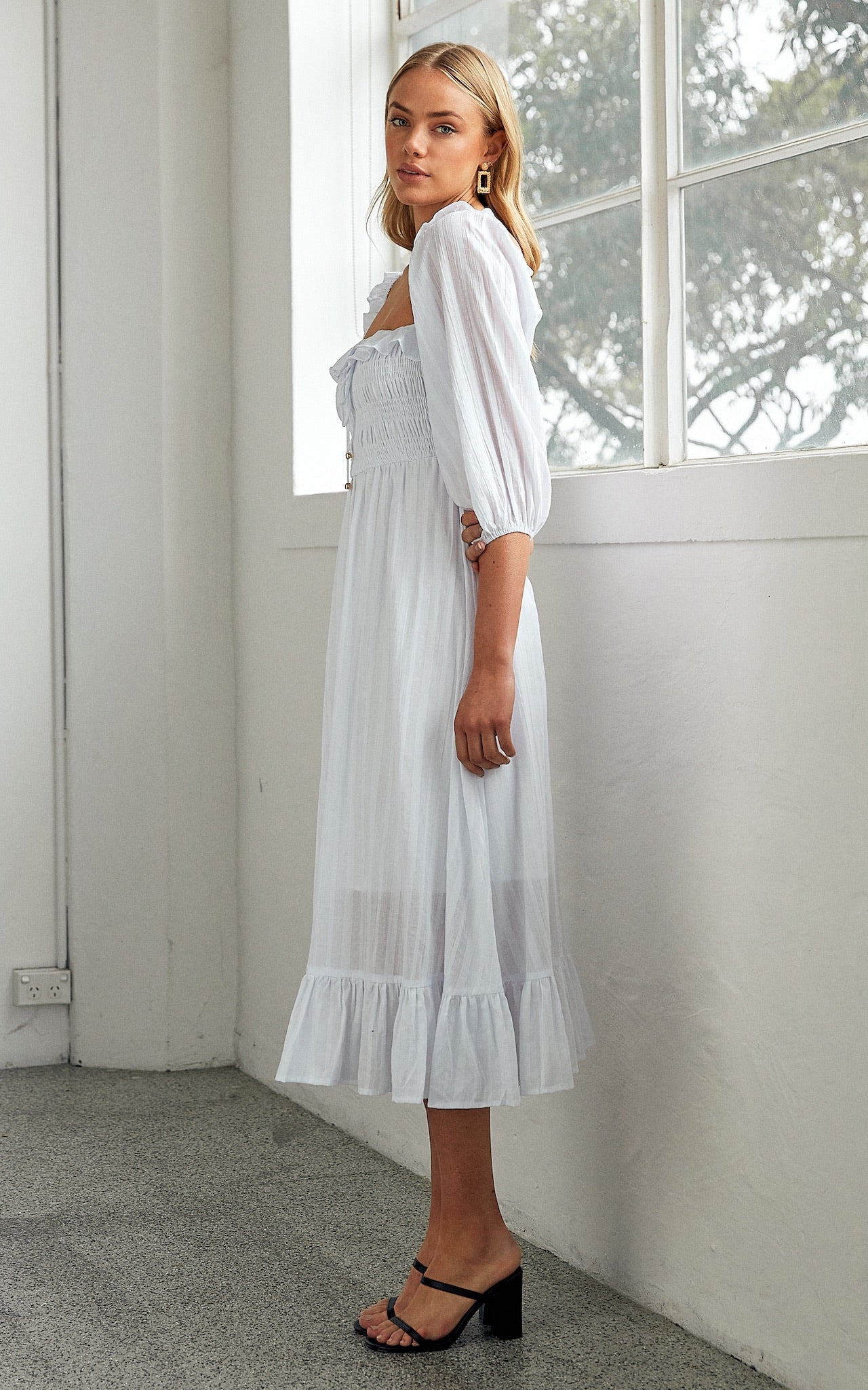 Holy Dress - White