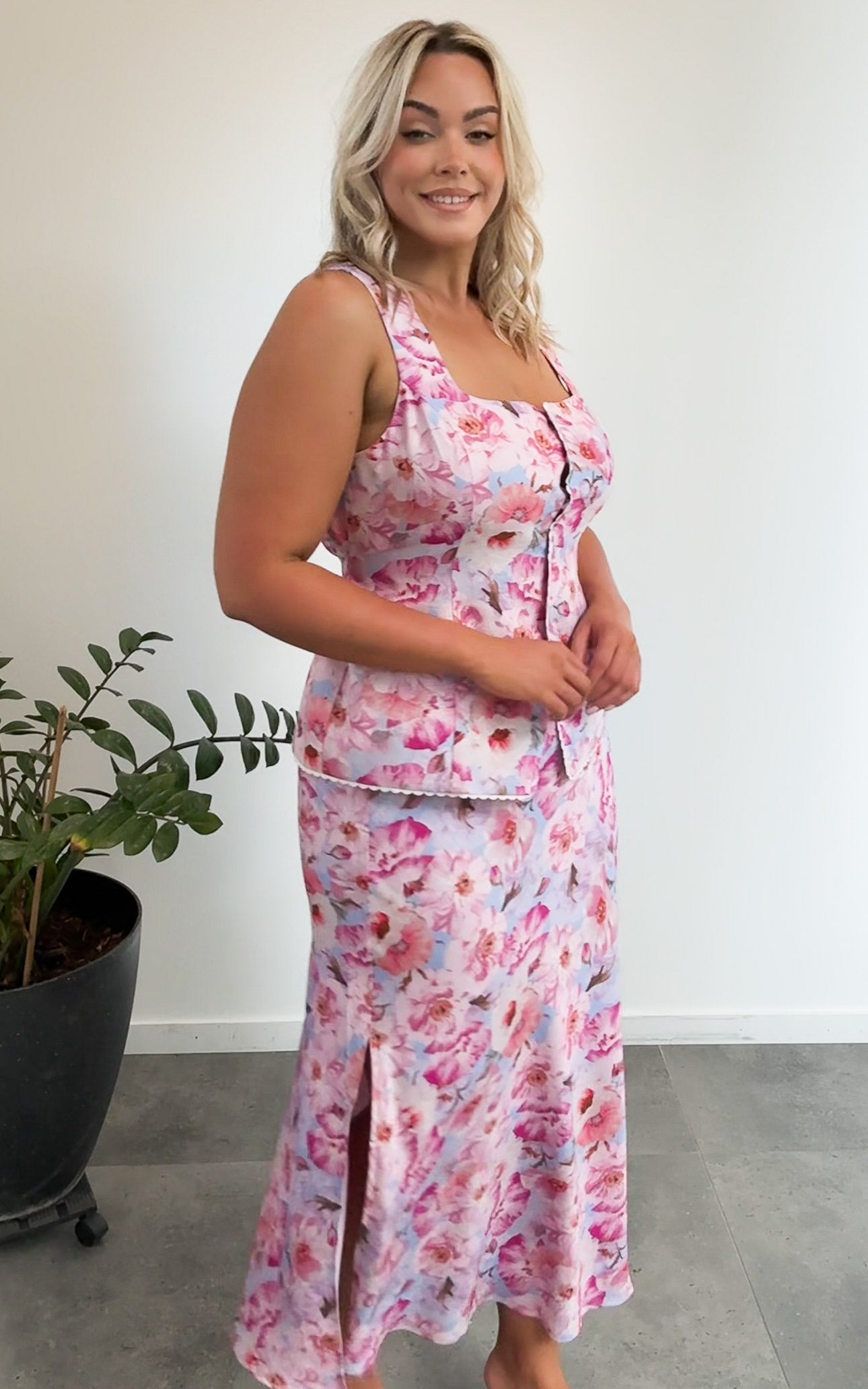 Inez Vest Top - Pink Blue Floral