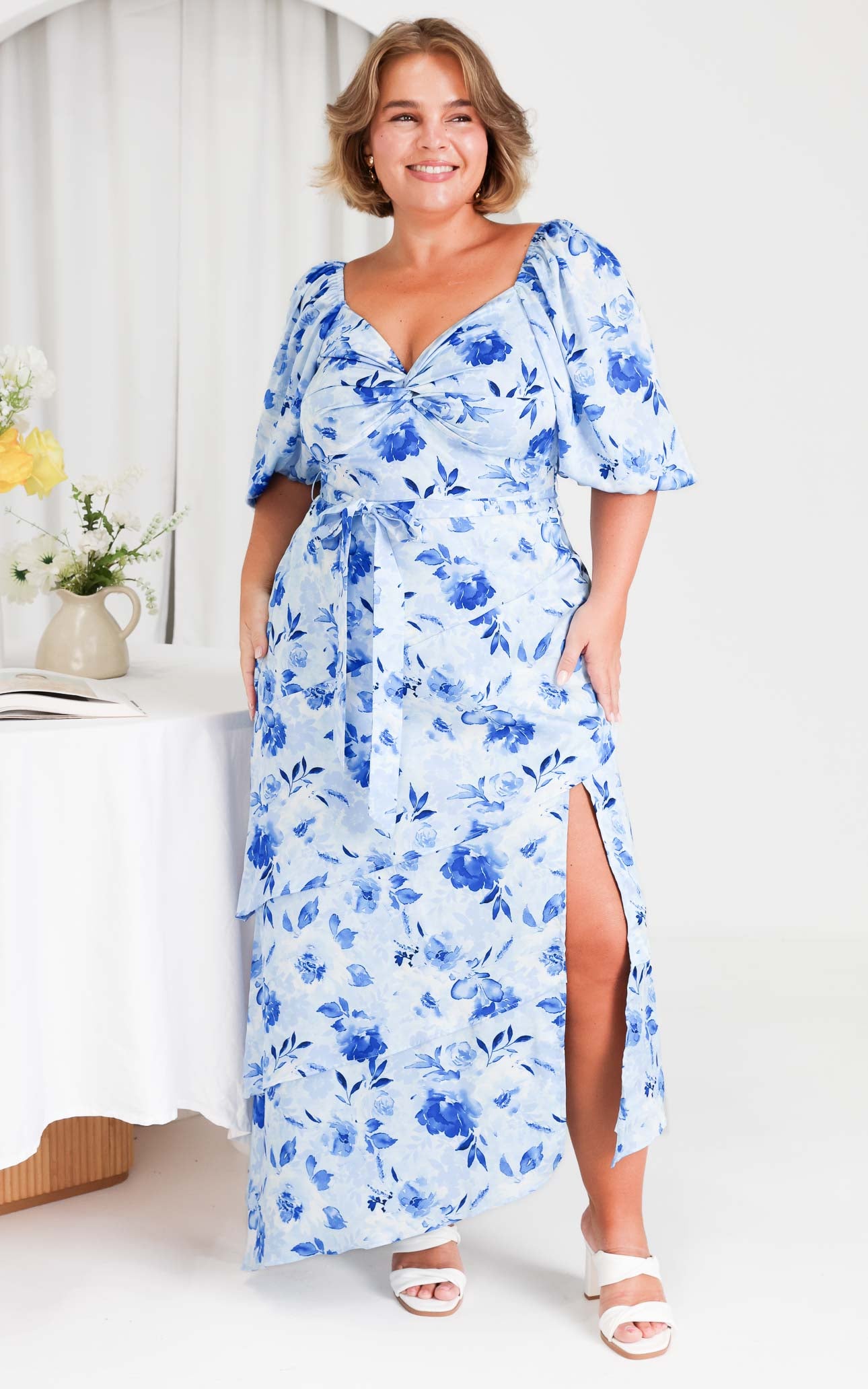 (Preorder) Janice Maxi Dress - Blue Floral