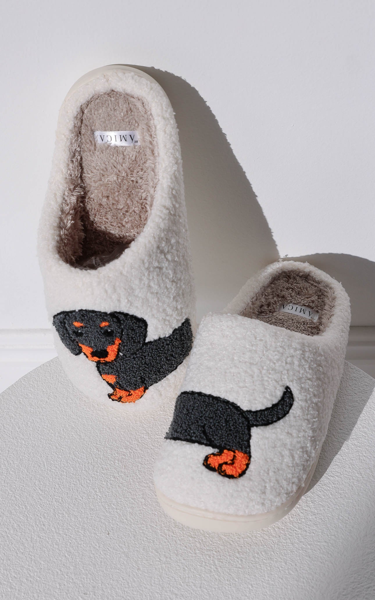 Sausage Dog Scuff Slippers - Black