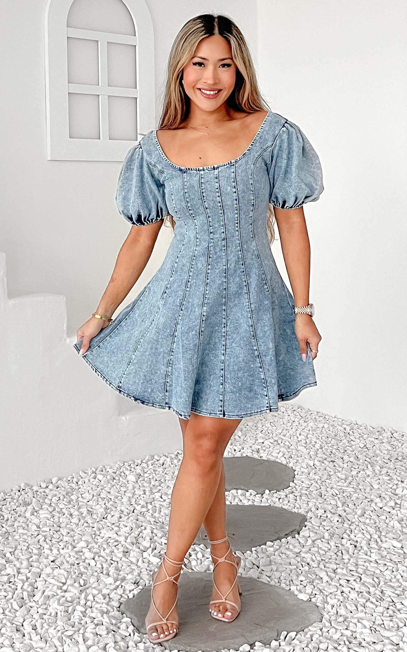 KARTFORD SCOOP NECK PUFF SLEEVE WITH PLEAT SEAM DETAIL DENIM MINI DRESS
