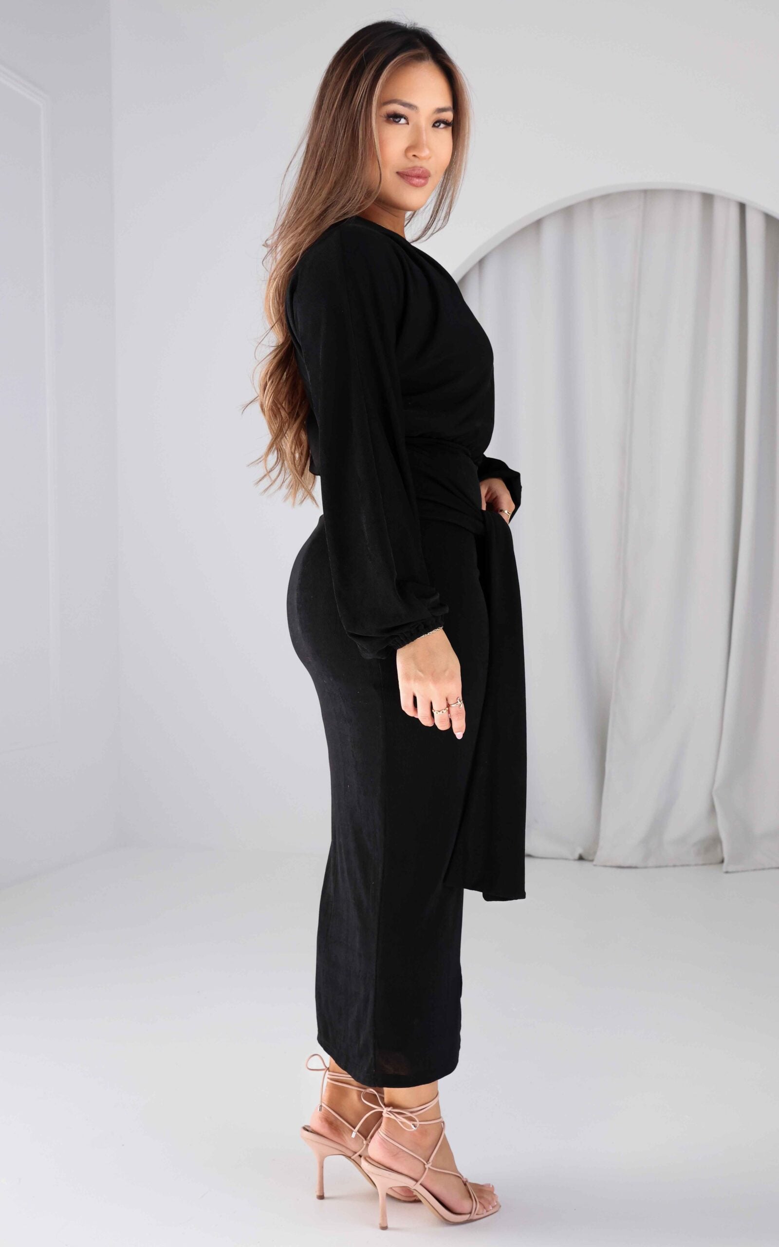 Kobe Long Sleeve Midi Dress - Black Sheen