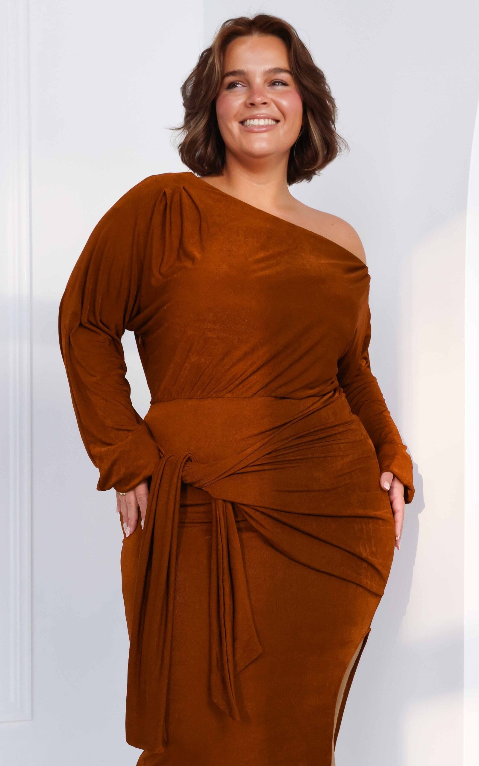 Kobe Long Sleeve Midi Dress - Rust Sheen