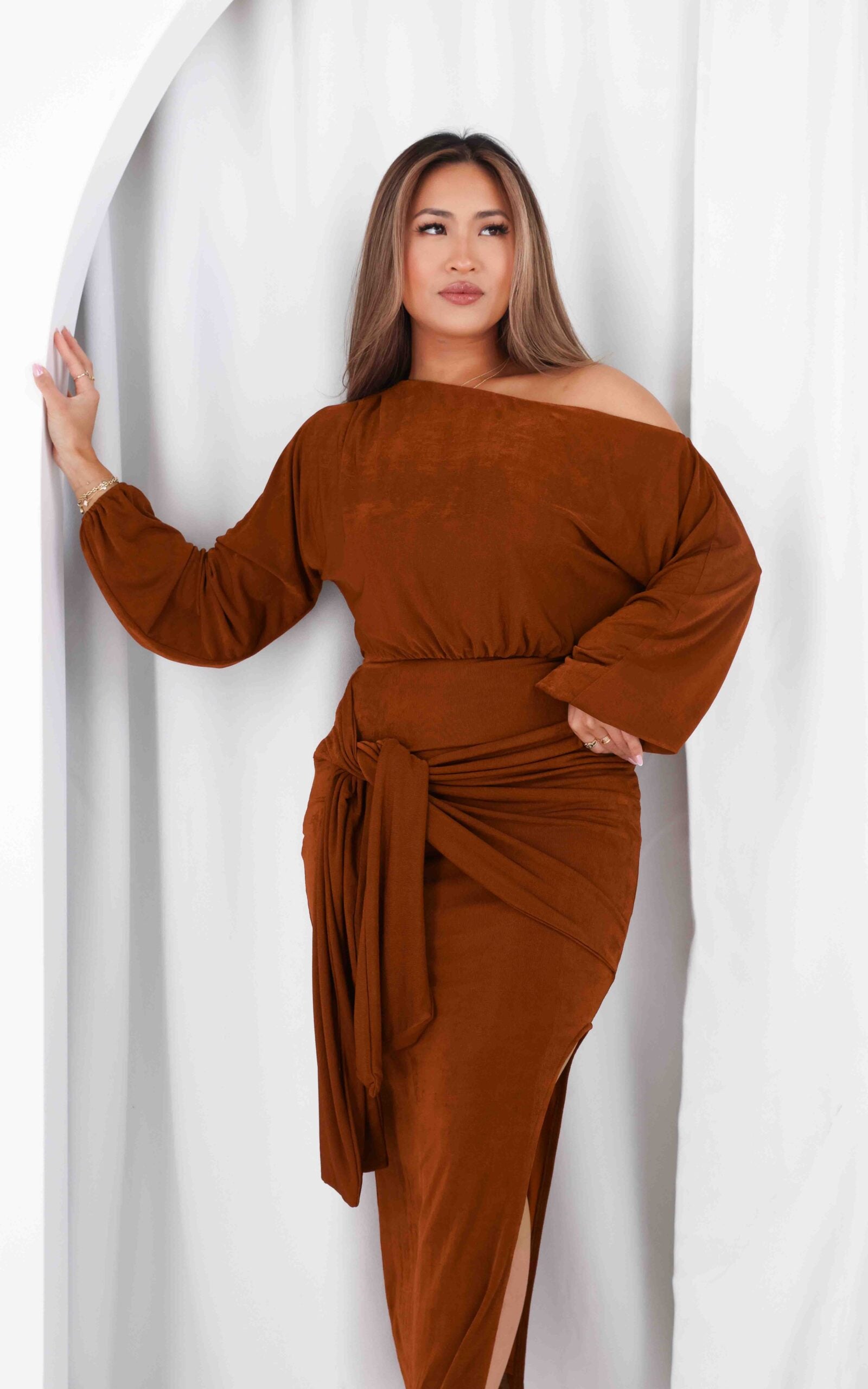 Kobe Long Sleeve Midi Dress - Rust Sheen