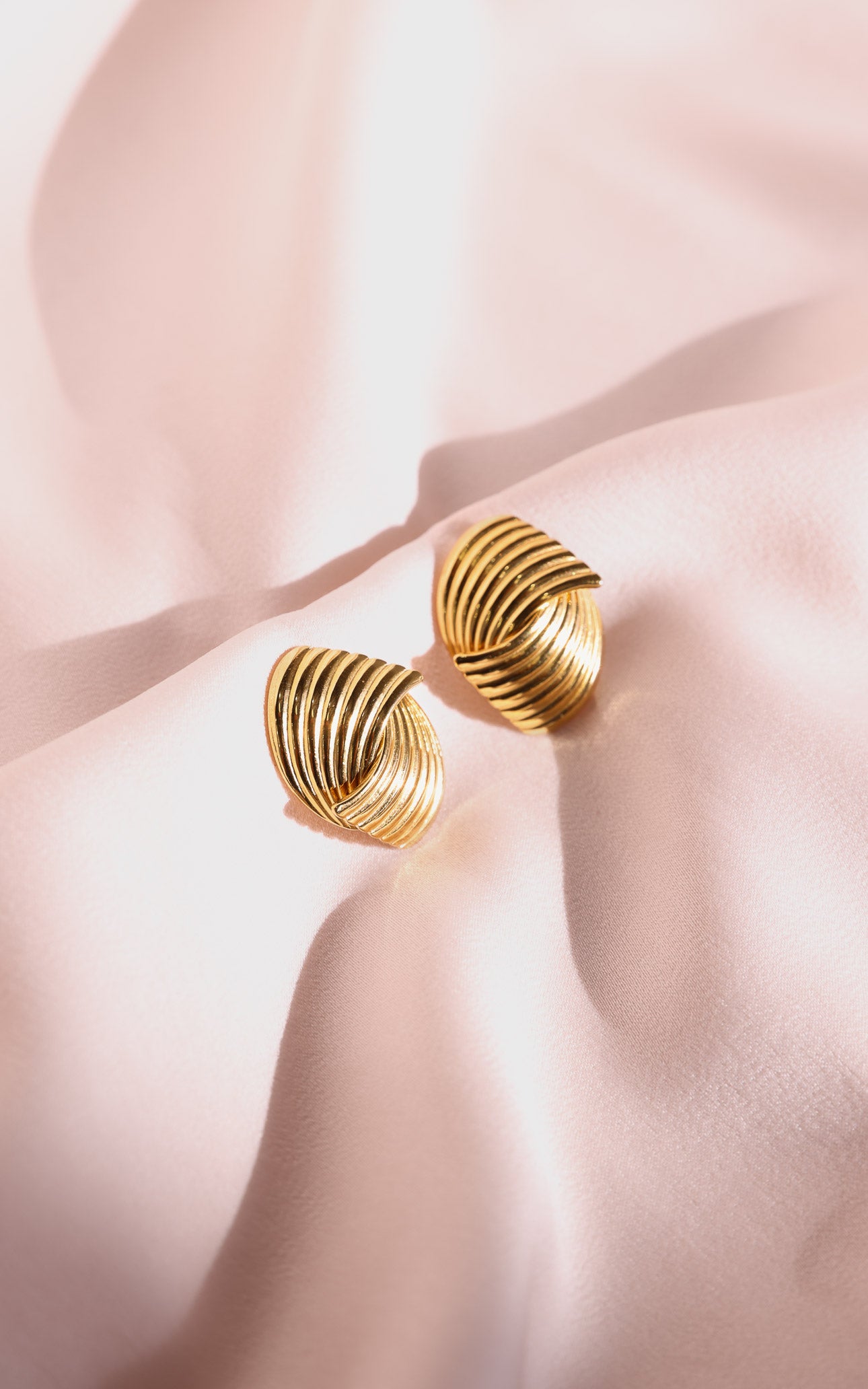 Koven Stud Earrings - Gold Ribbed Twist