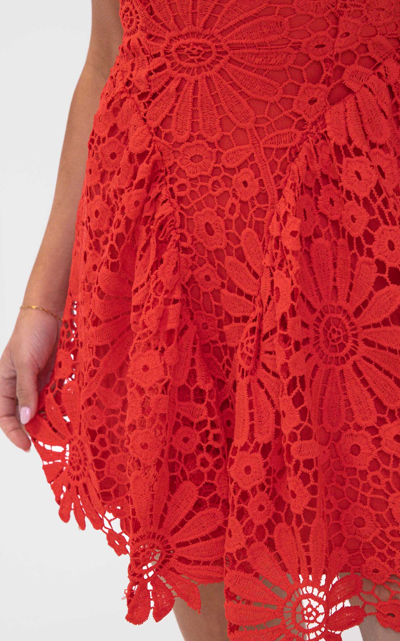 Kallulah Floral Lace Mini Dress - Red