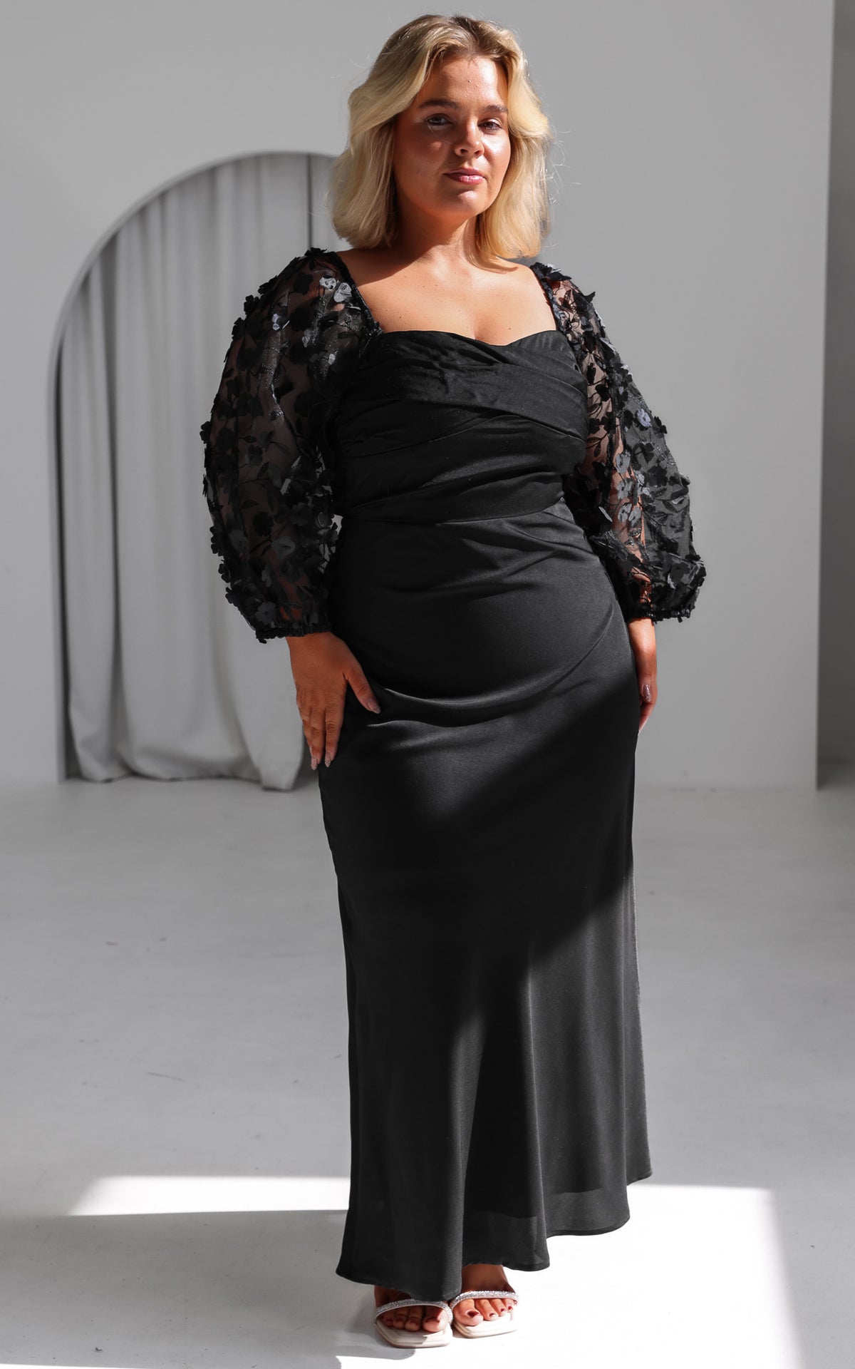 Leana Maxi Dress - Black