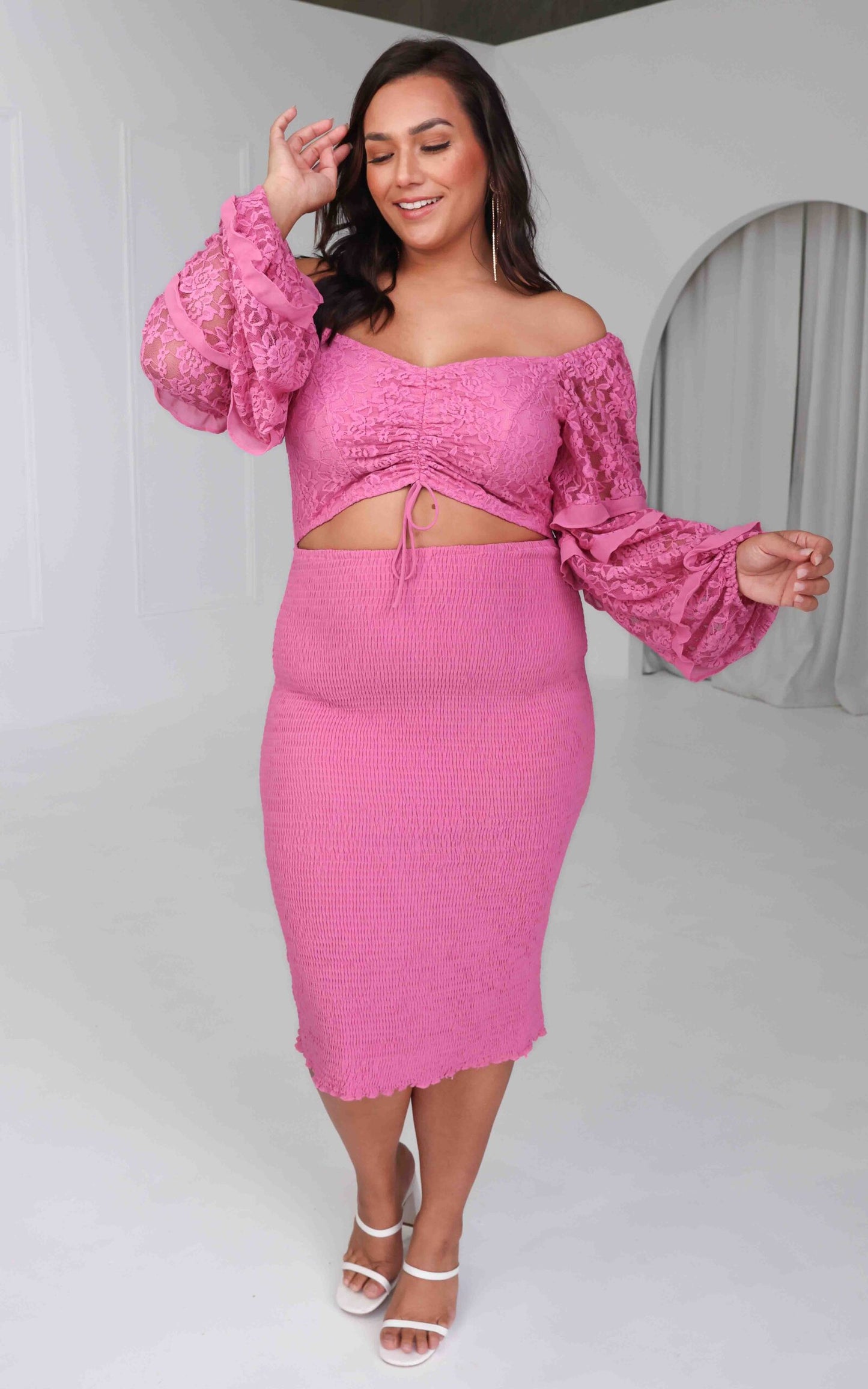 Leona Lace Sleeve Midi Dress - Pink