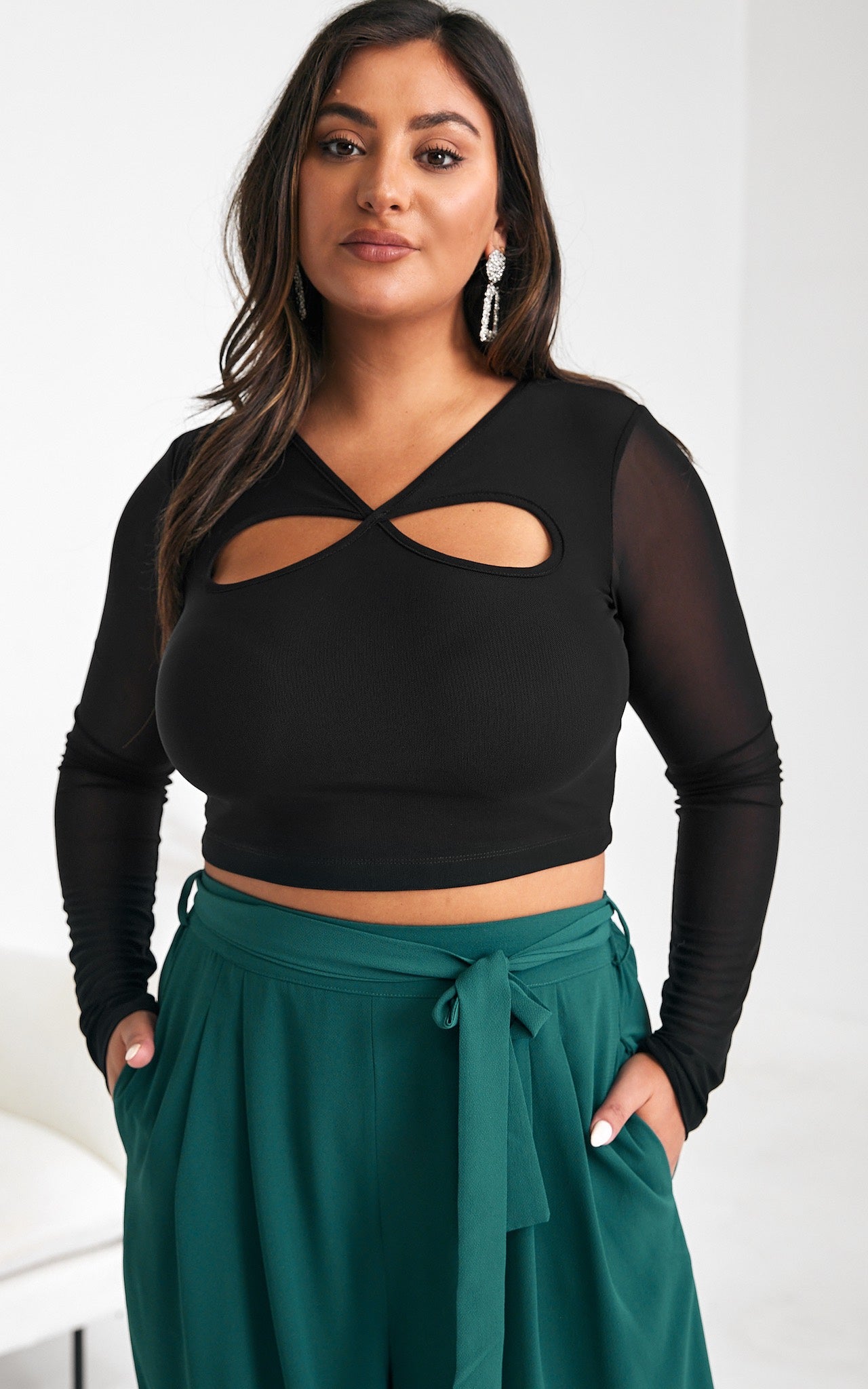 Limbo Crop Top - Black