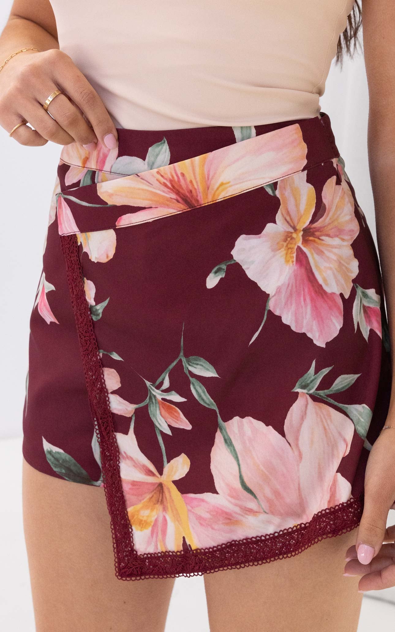 Liam Mini Skort - Wine Floral