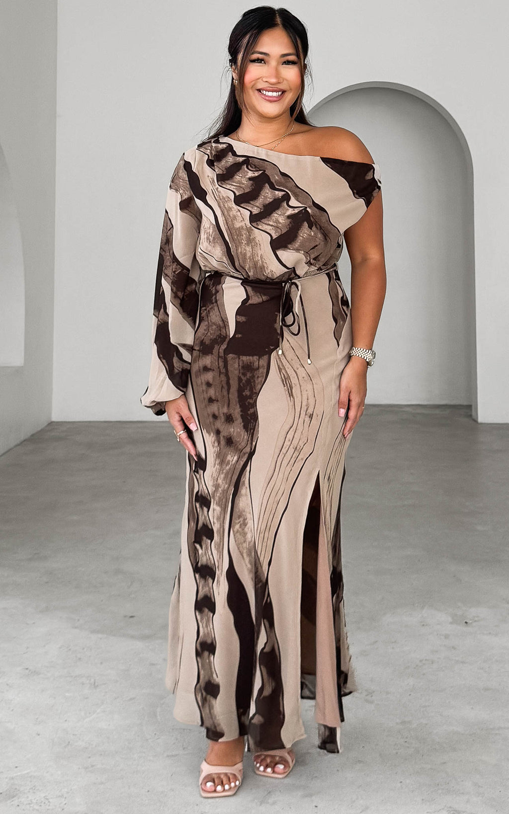 Martisha Long Sleeve Maxi Dress - Beige Brown Print