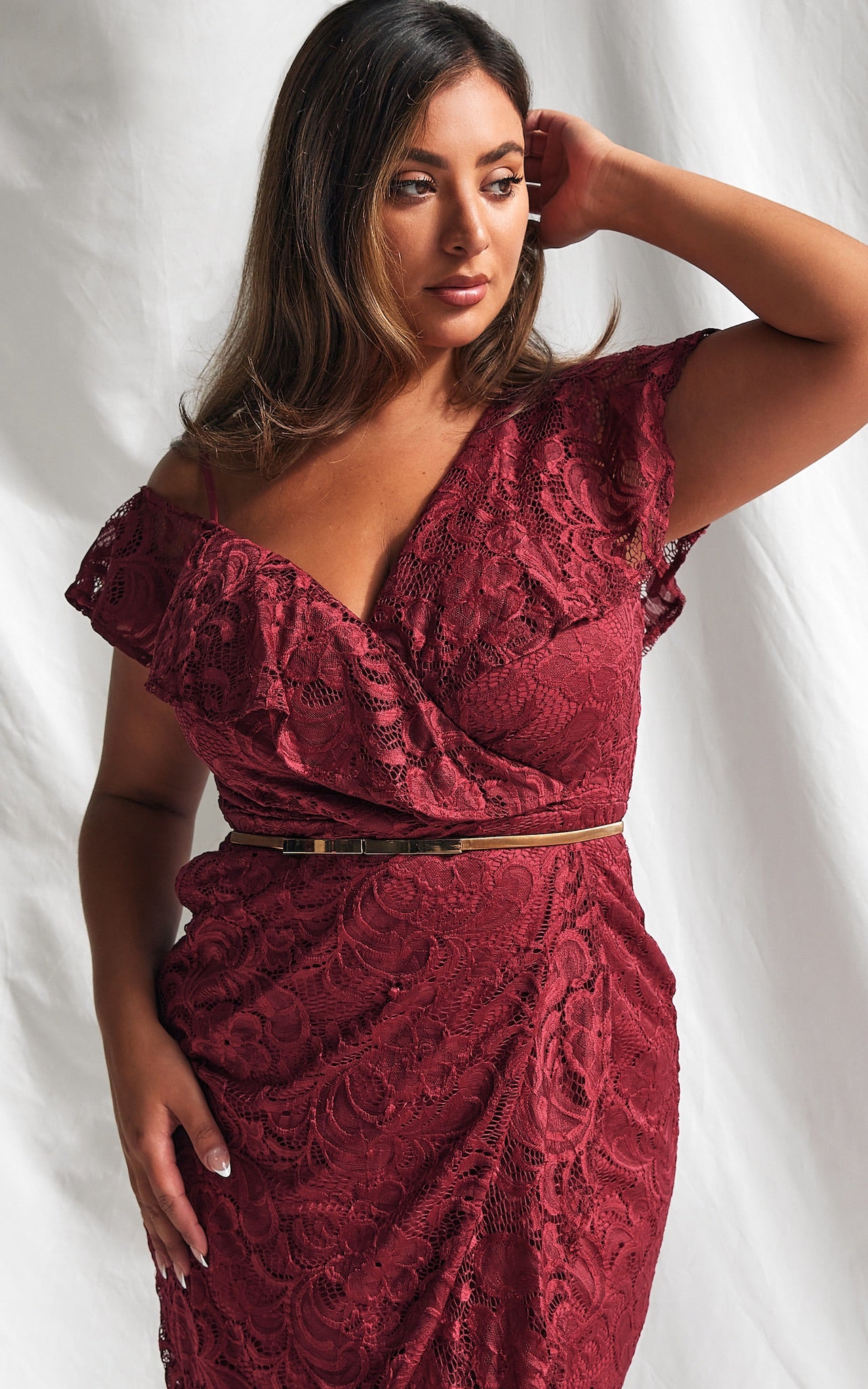 Mon Cherie Lace Midi Dress - Wine