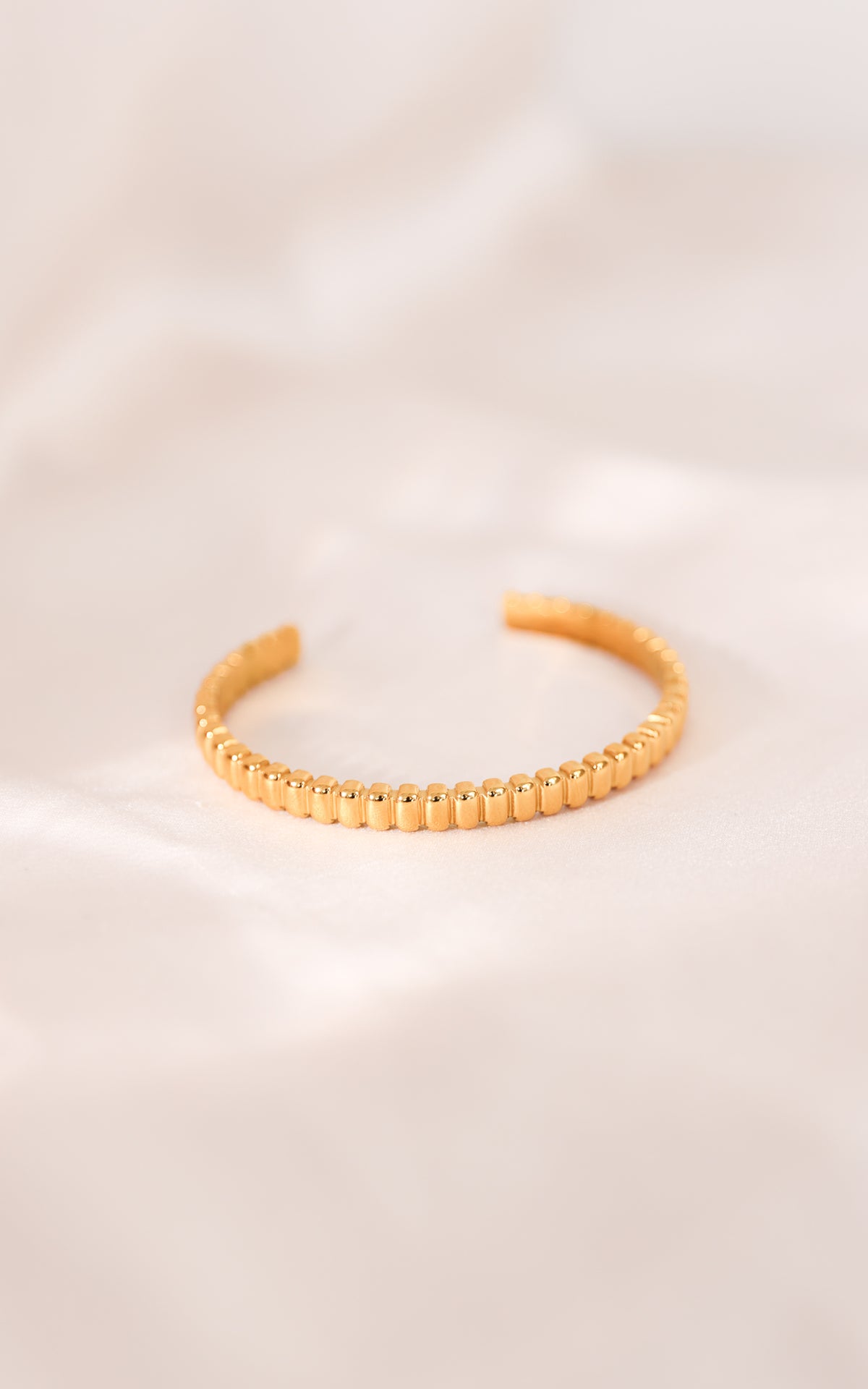 Myles Cuff Bangle - Gold Ribbed